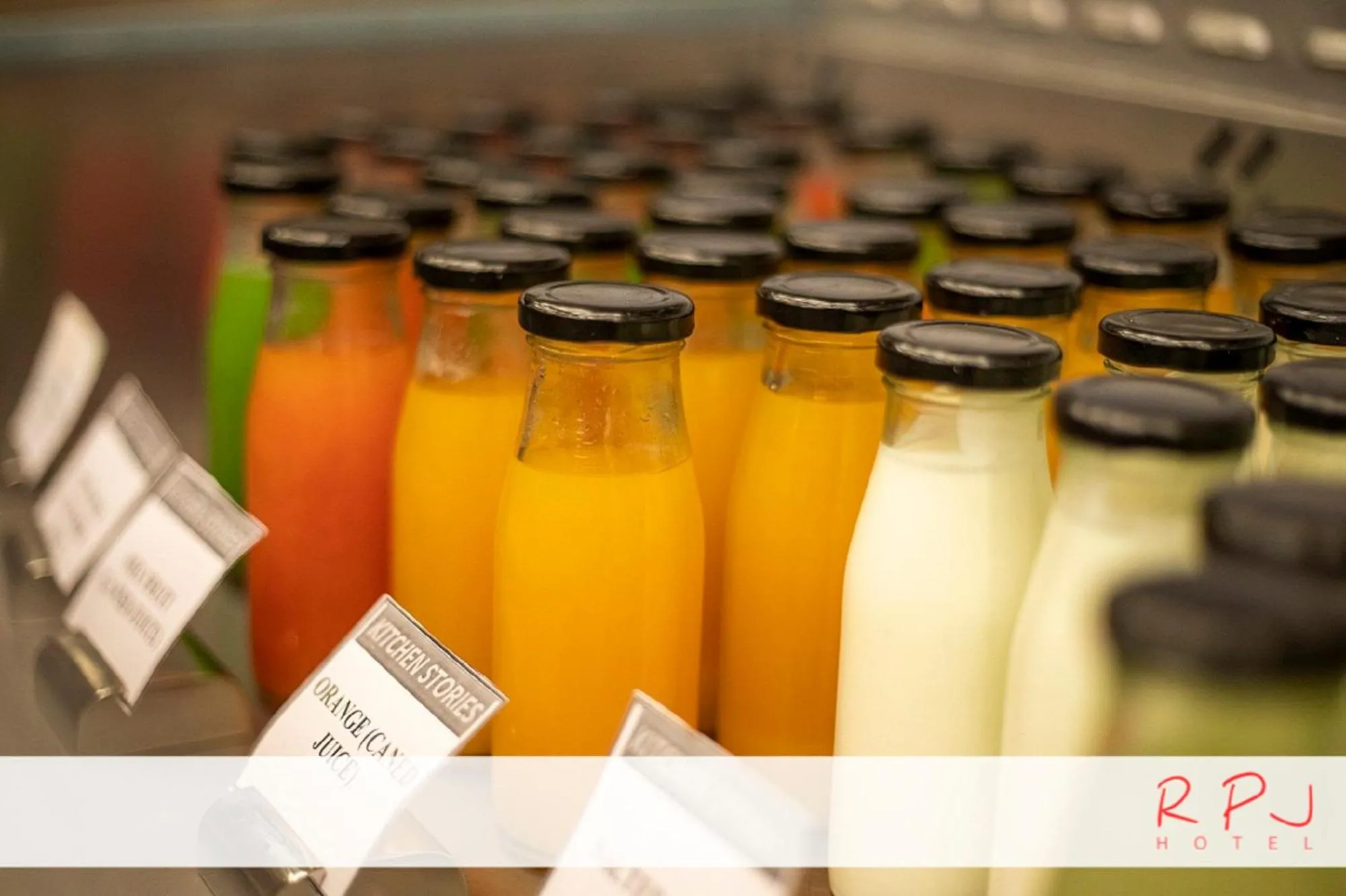 Restaurant/places to eat in RPJ Hotel Rajkot