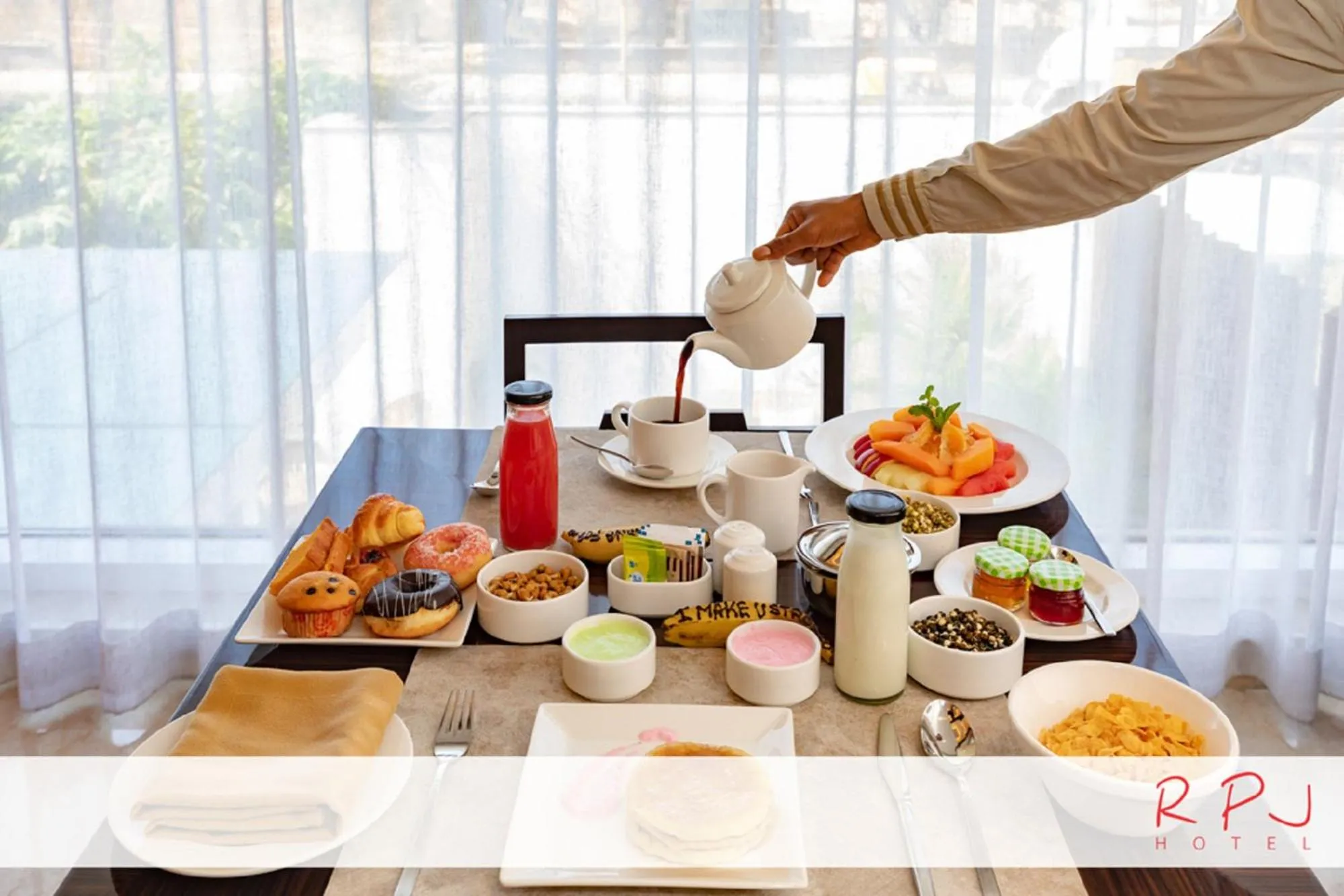 Food and drinks in RPJ Hotel Rajkot