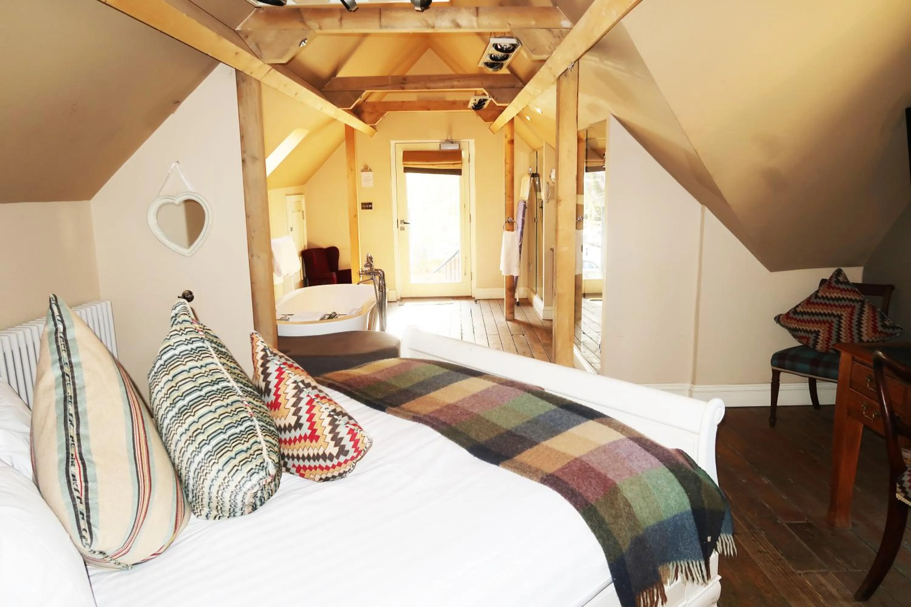 Shower, Bed in d'Parys