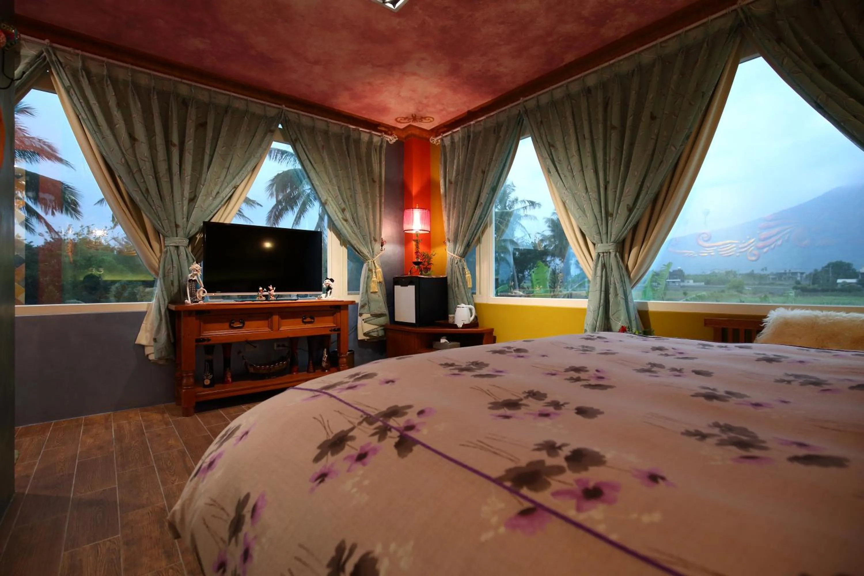 Photo of the whole room, Bed in Sweet Heart B&B