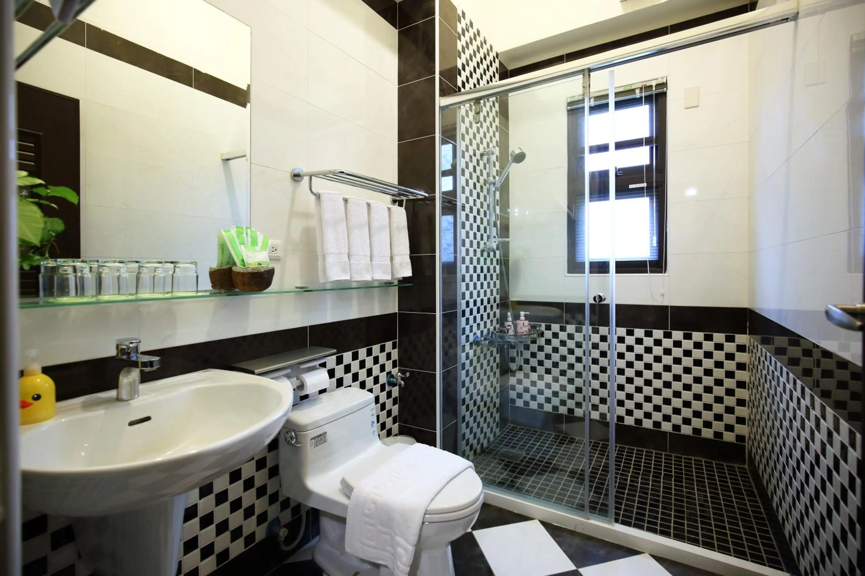 Shower in Sweet Heart B&B