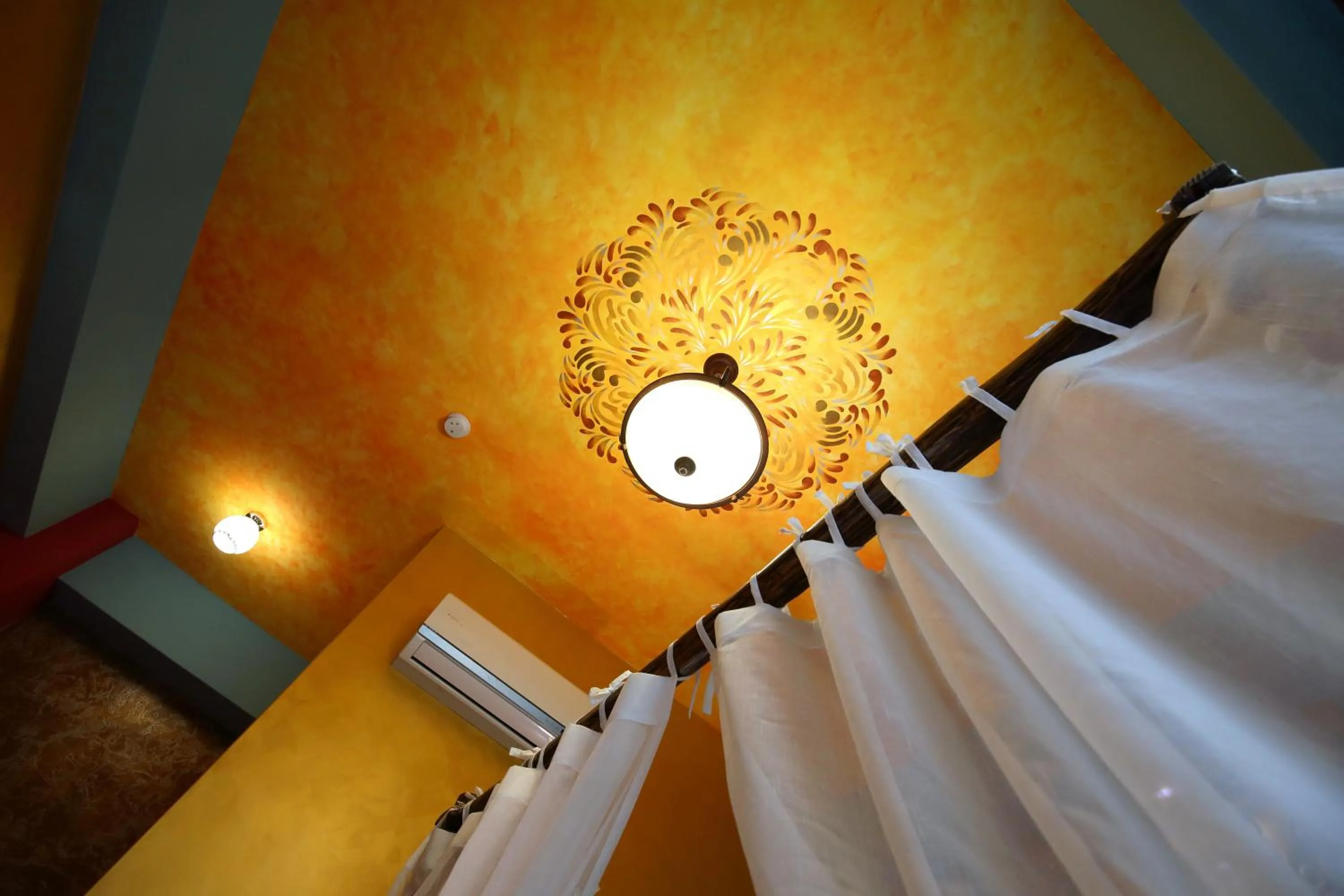 Decorative detail, Bed in Sweet Heart B&B