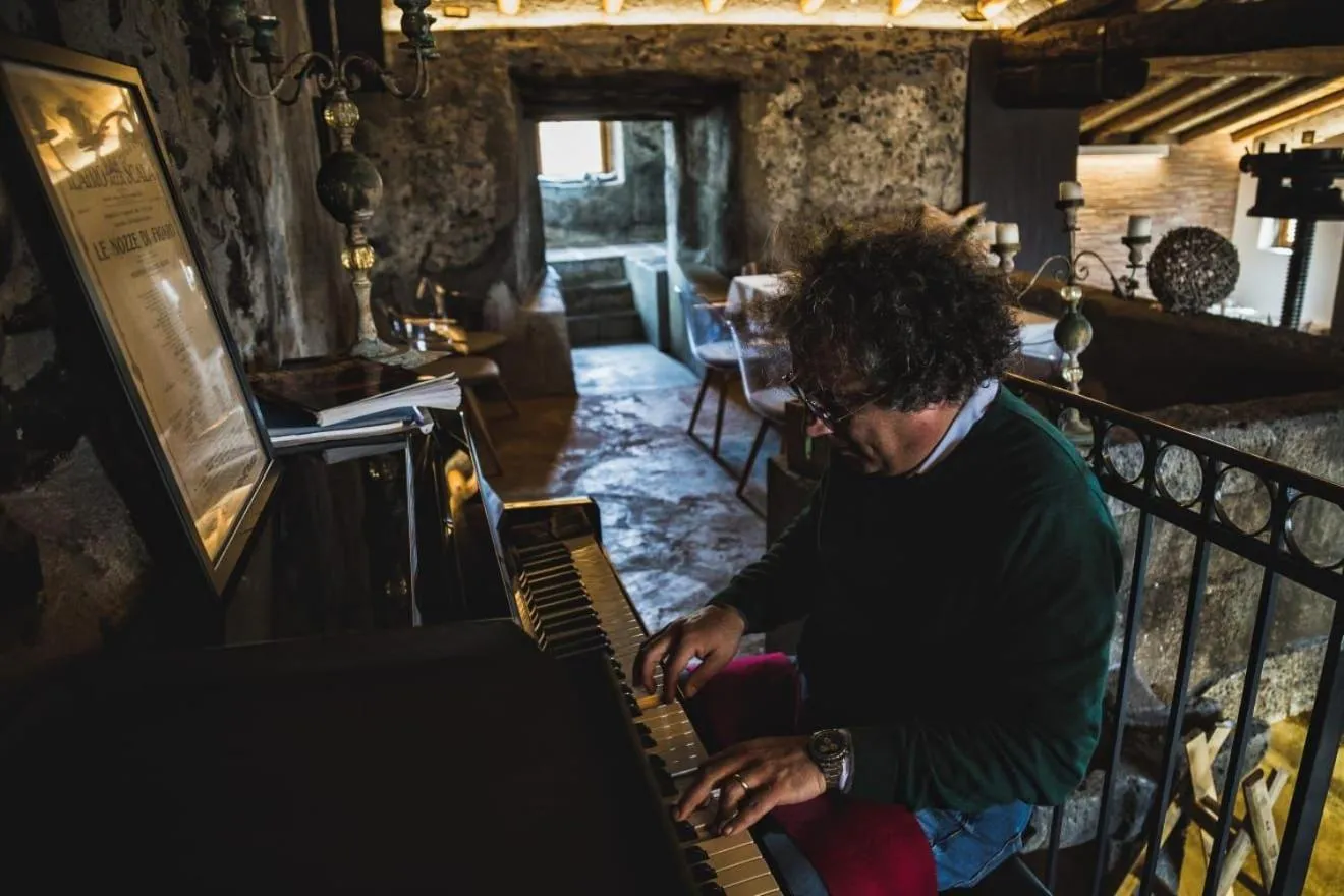 Living room in PODERE DELL'ETNA SEGRETA - Essential Nature Hotel & Glamping