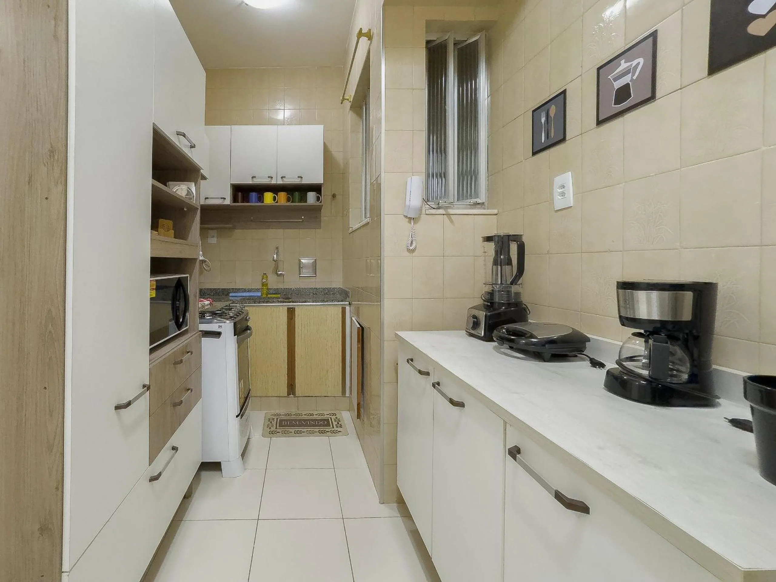 Kitchen or kitchenette in Localização Perfeita: 1Qto, 3min Orla