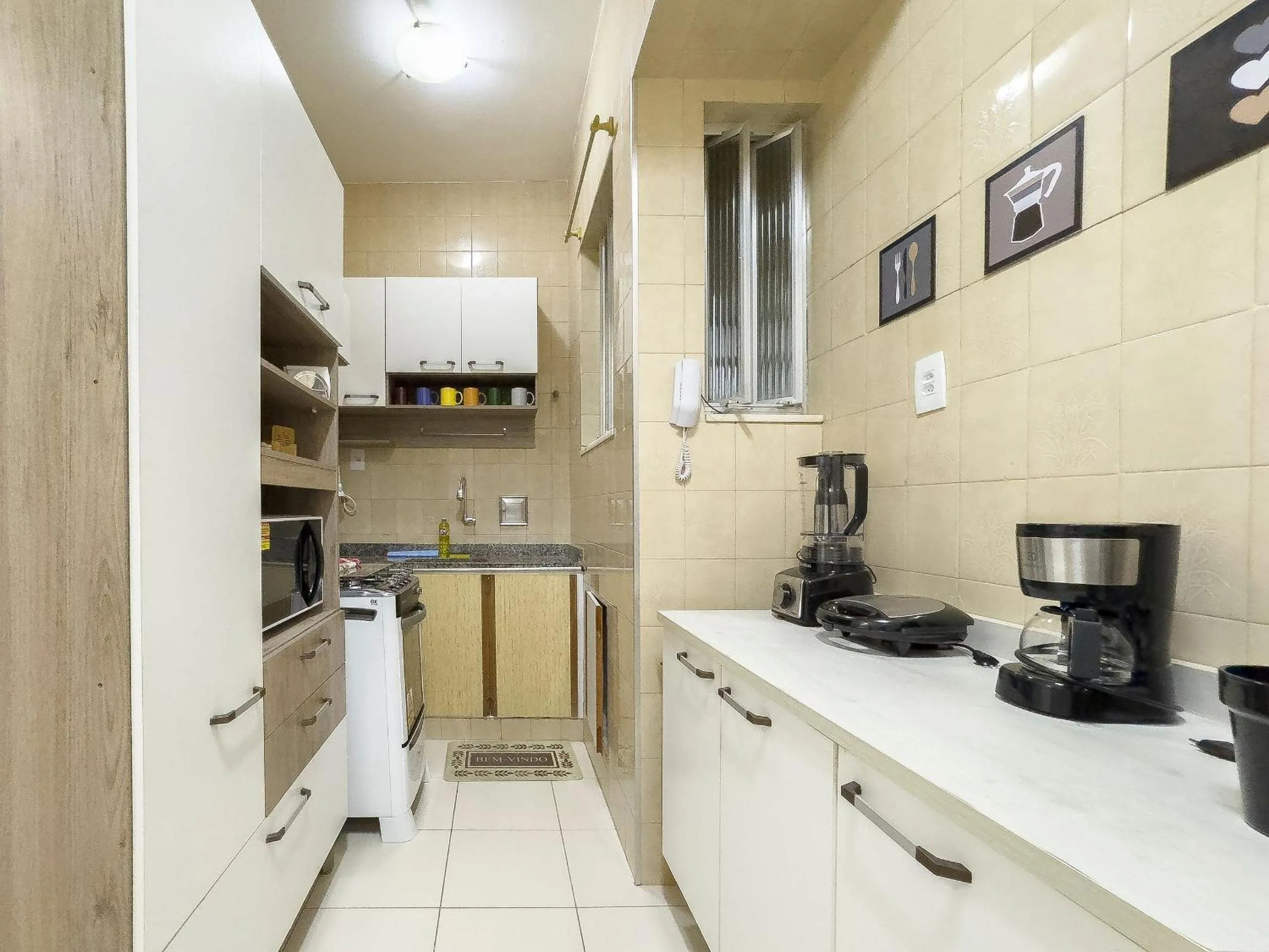 Kitchen or kitchenette in Localização Perfeita: 1Qto, 3min Orla