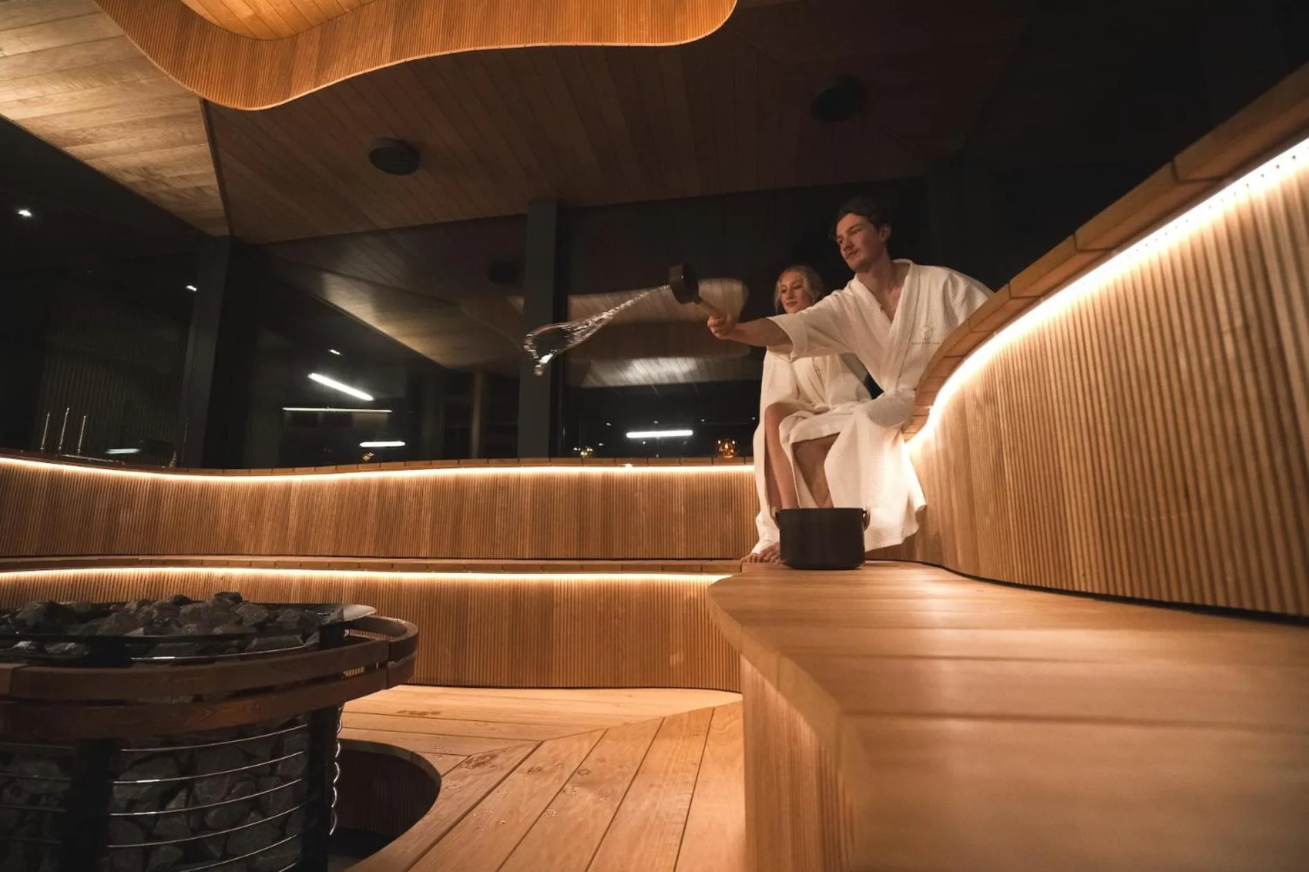 Restaurant/places to eat in Adults Only Invisible Forest Lodge & SPA