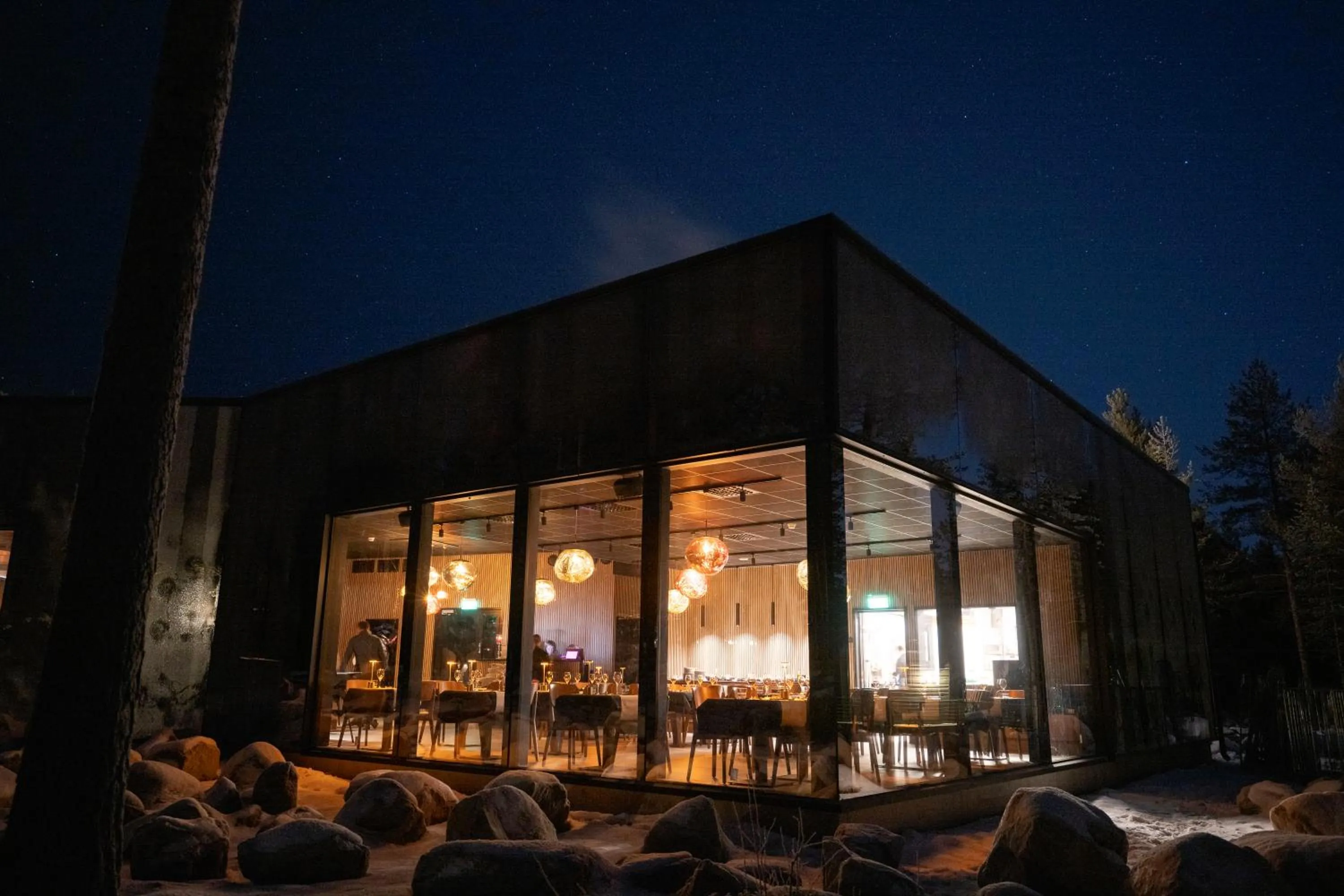 Restaurant/places to eat in Adults Only Invisible Forest Lodge & SPA