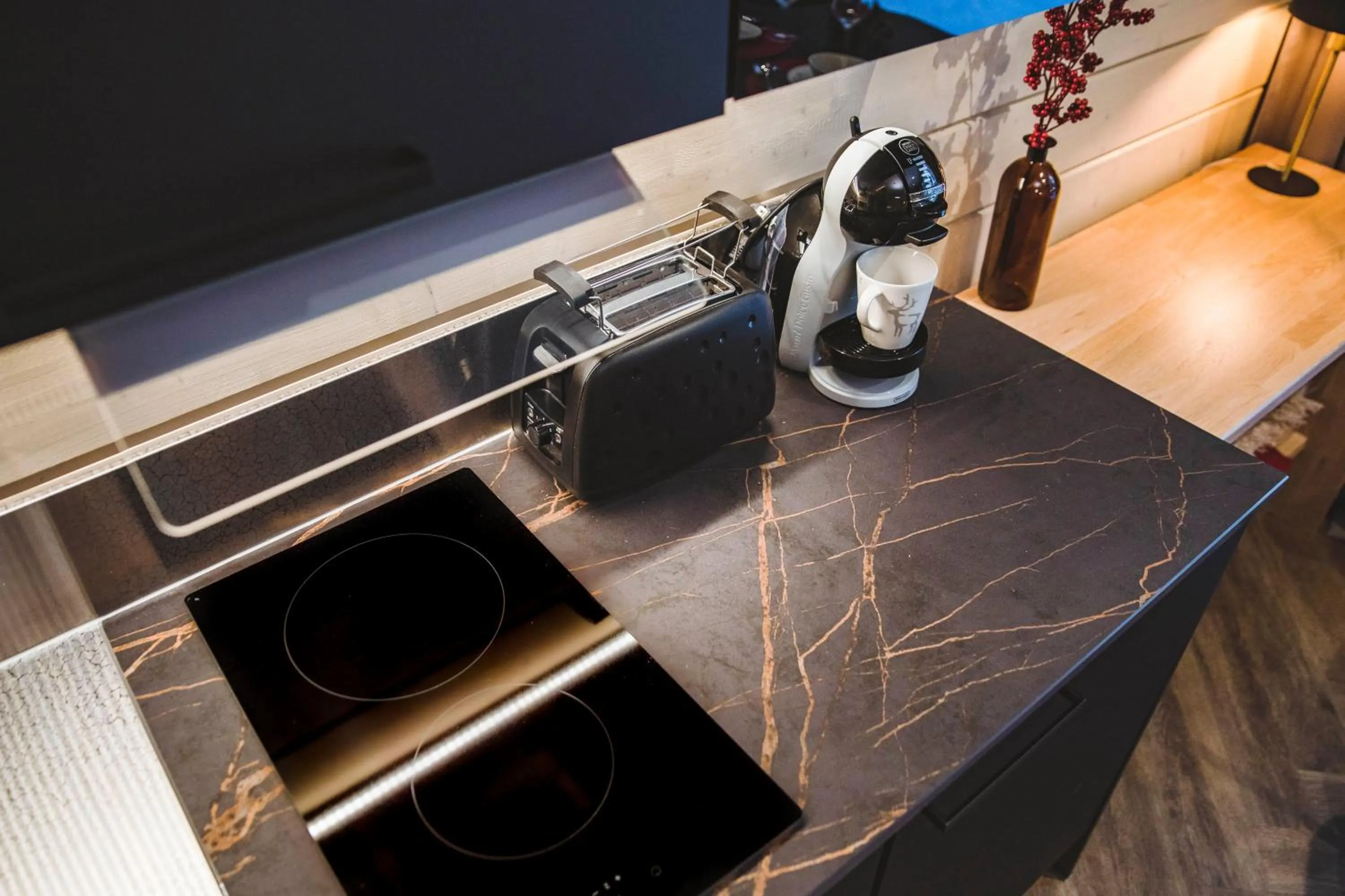 Coffee/tea facilities in Adults Only Invisible Forest Lodge & SPA