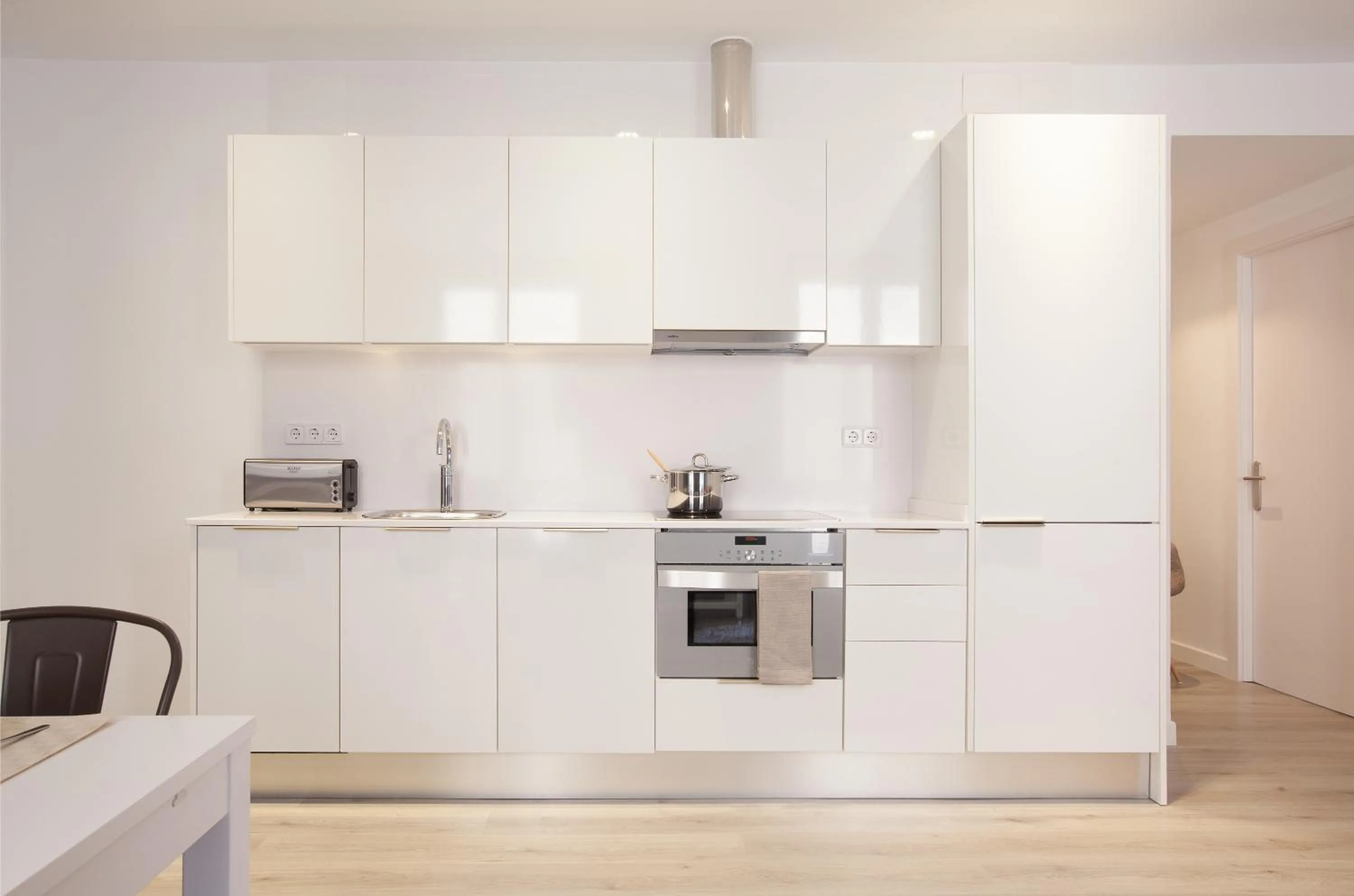 Kitchen or kitchenette in Click&Flat Seneca Suites