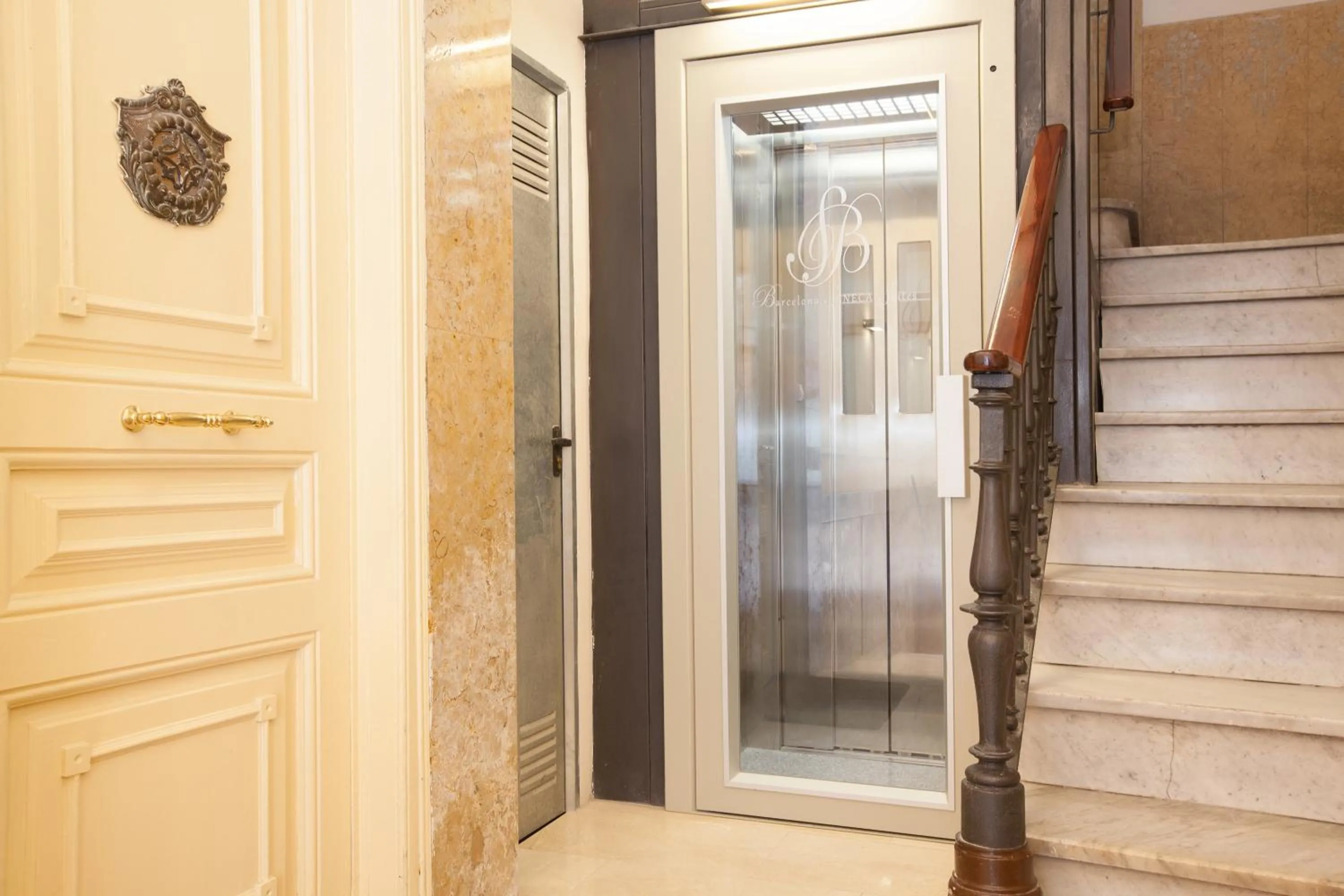 Facade/entrance in Click&Flat Seneca Suites