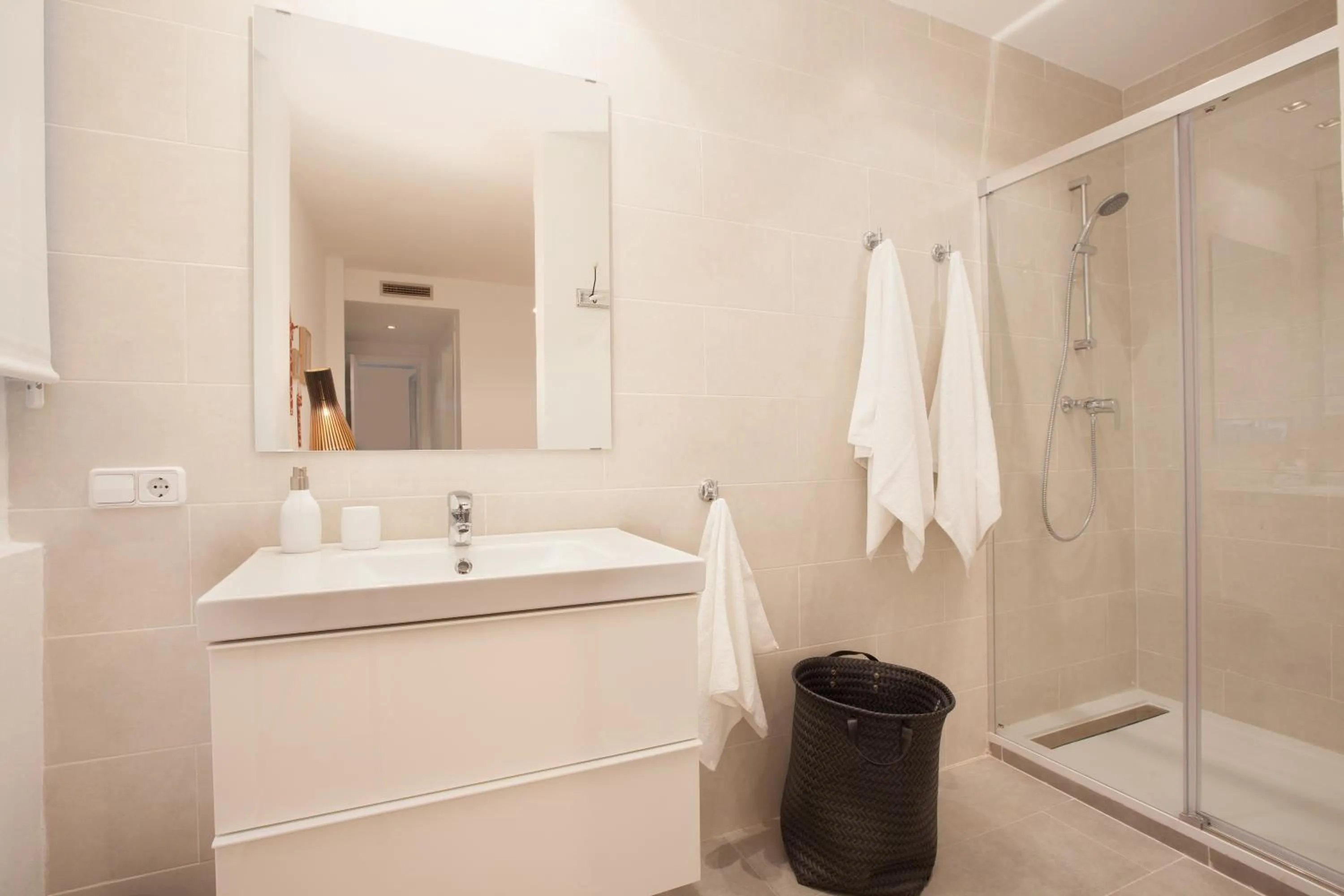 Bathroom in Click&Flat Seneca Suites