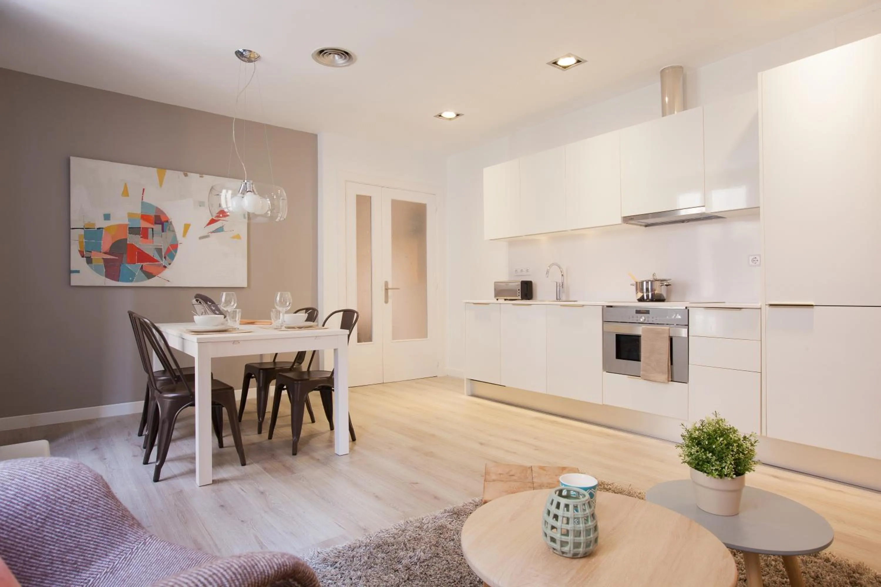 Kitchen or kitchenette in Click&Flat Seneca Suites