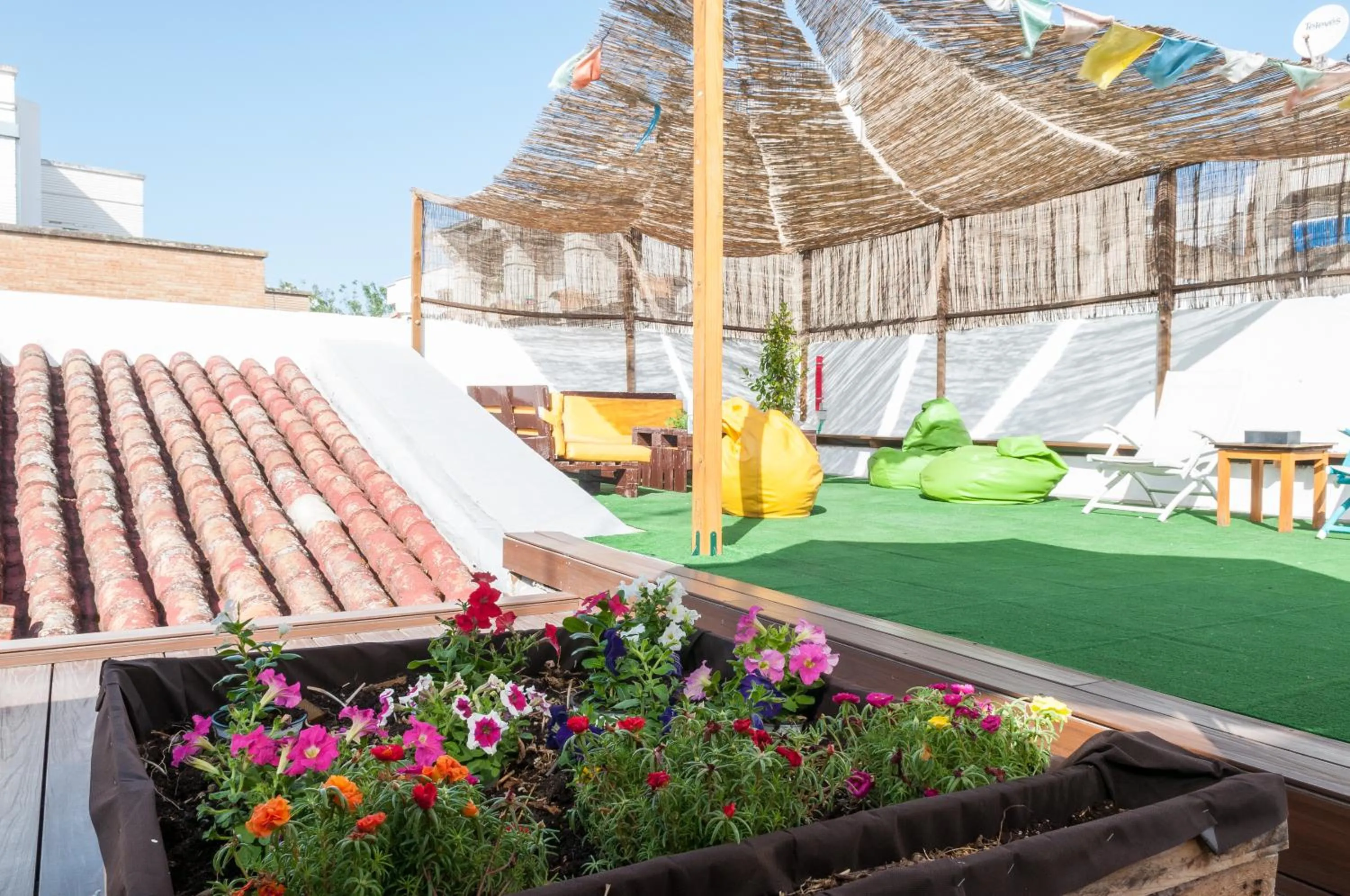 Patio in The Nomad Hostel&Pension