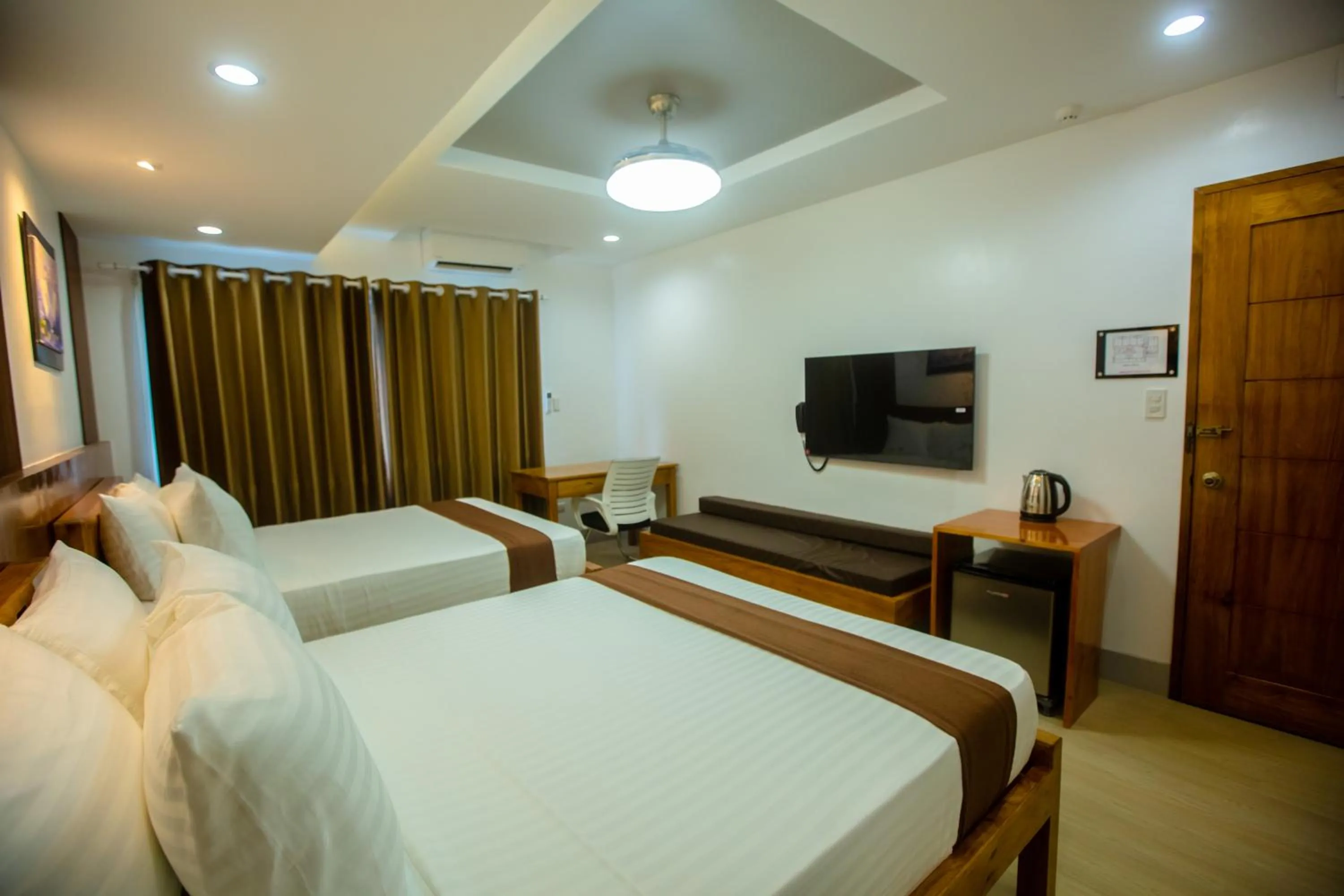 Bedroom, Bed in Horizon Hotel Romblon