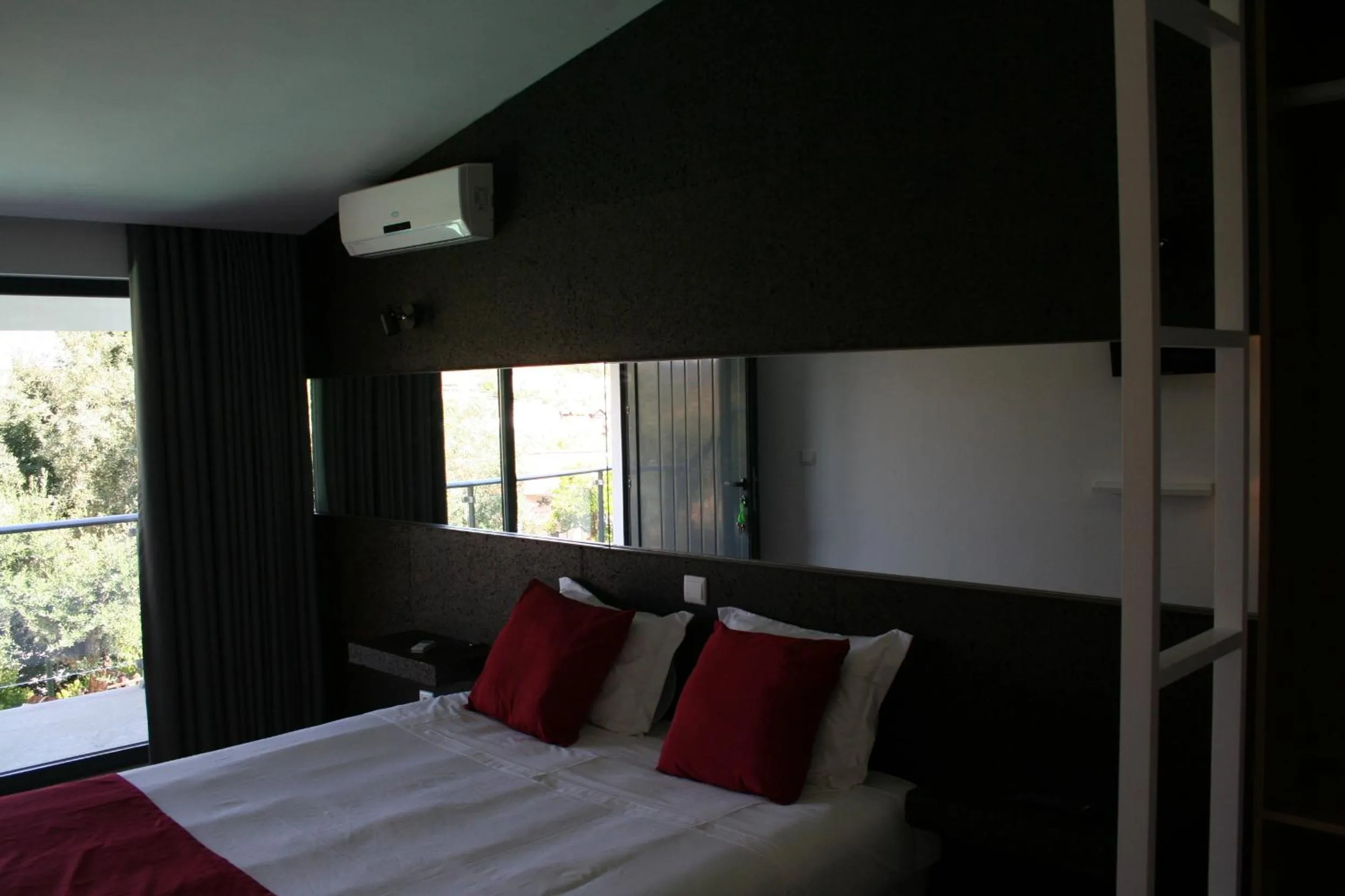 Bedroom, Bed in Vilaportuguesa