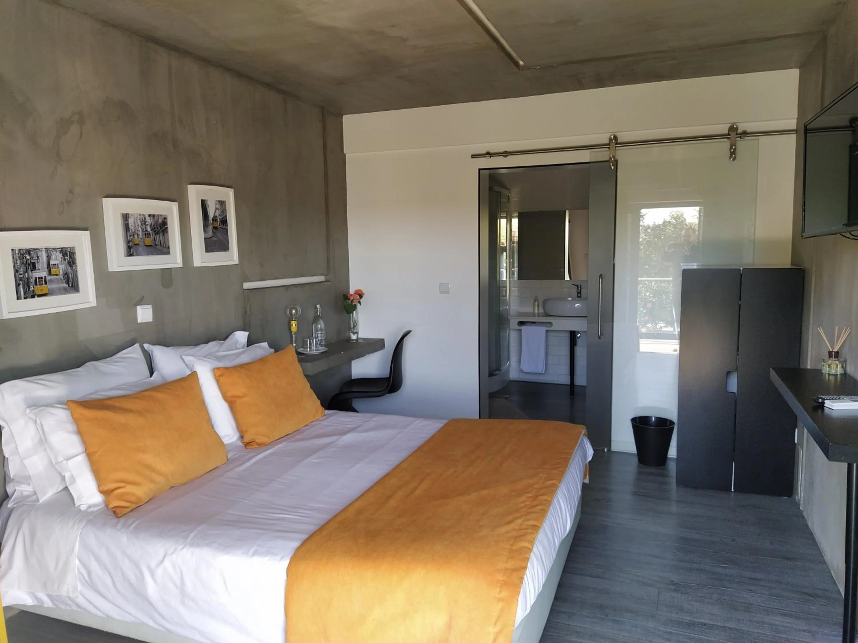 Bedroom, Bed in Vilaportuguesa