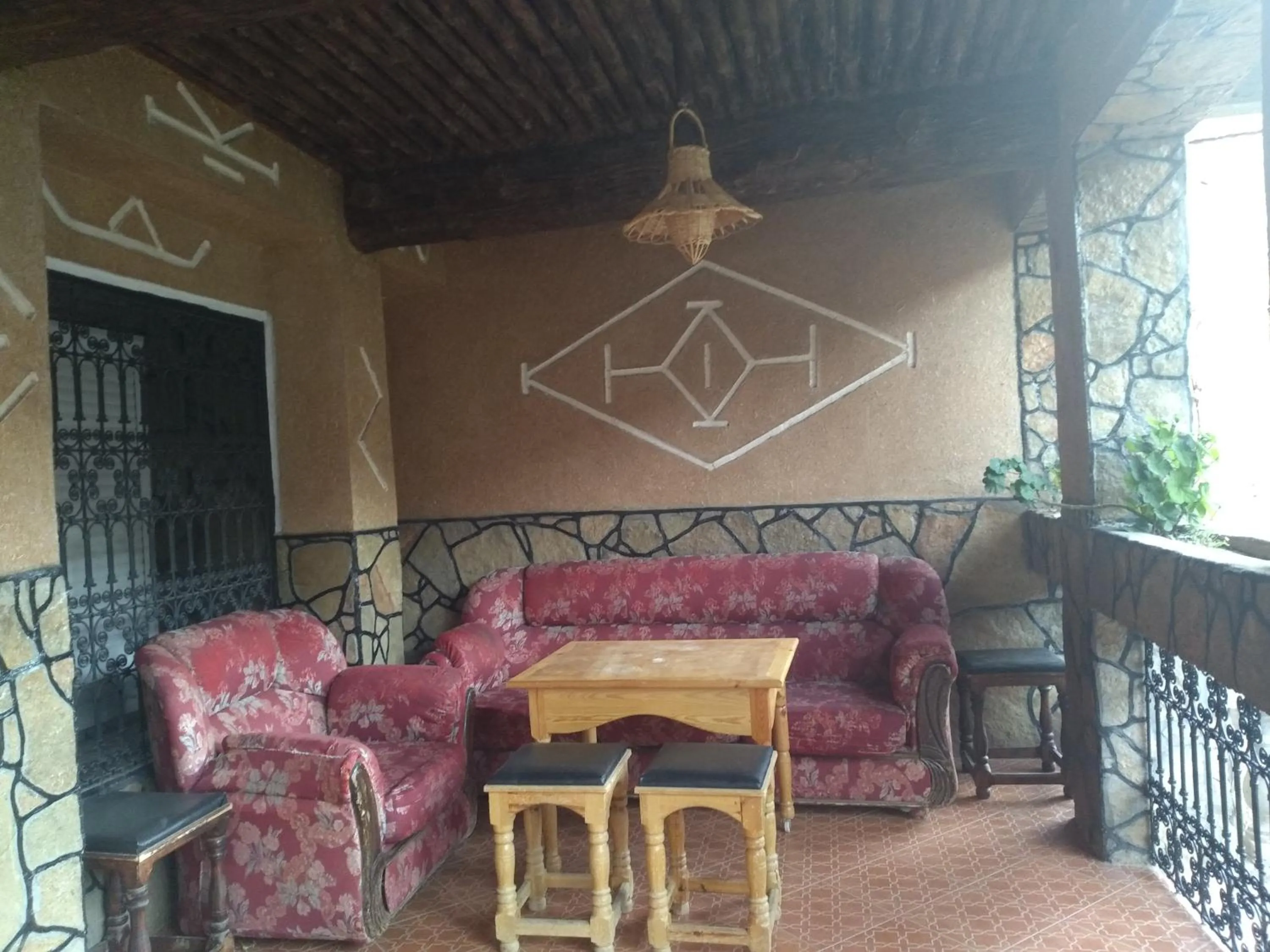 Living room in La Petite Gorge, Hôtel & Restaurant Todra Gorge