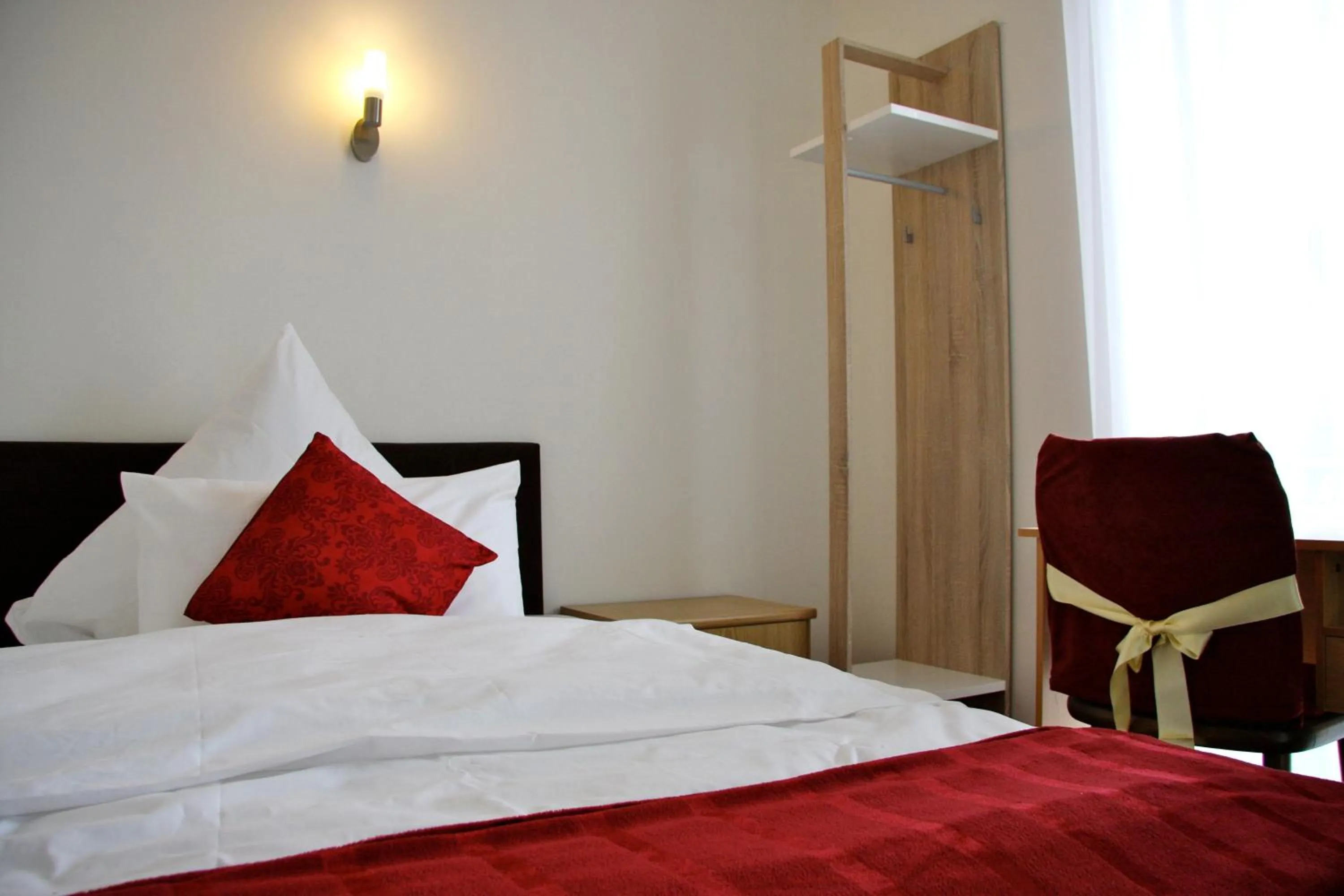 Bedroom, Bed in Hotel Gemini