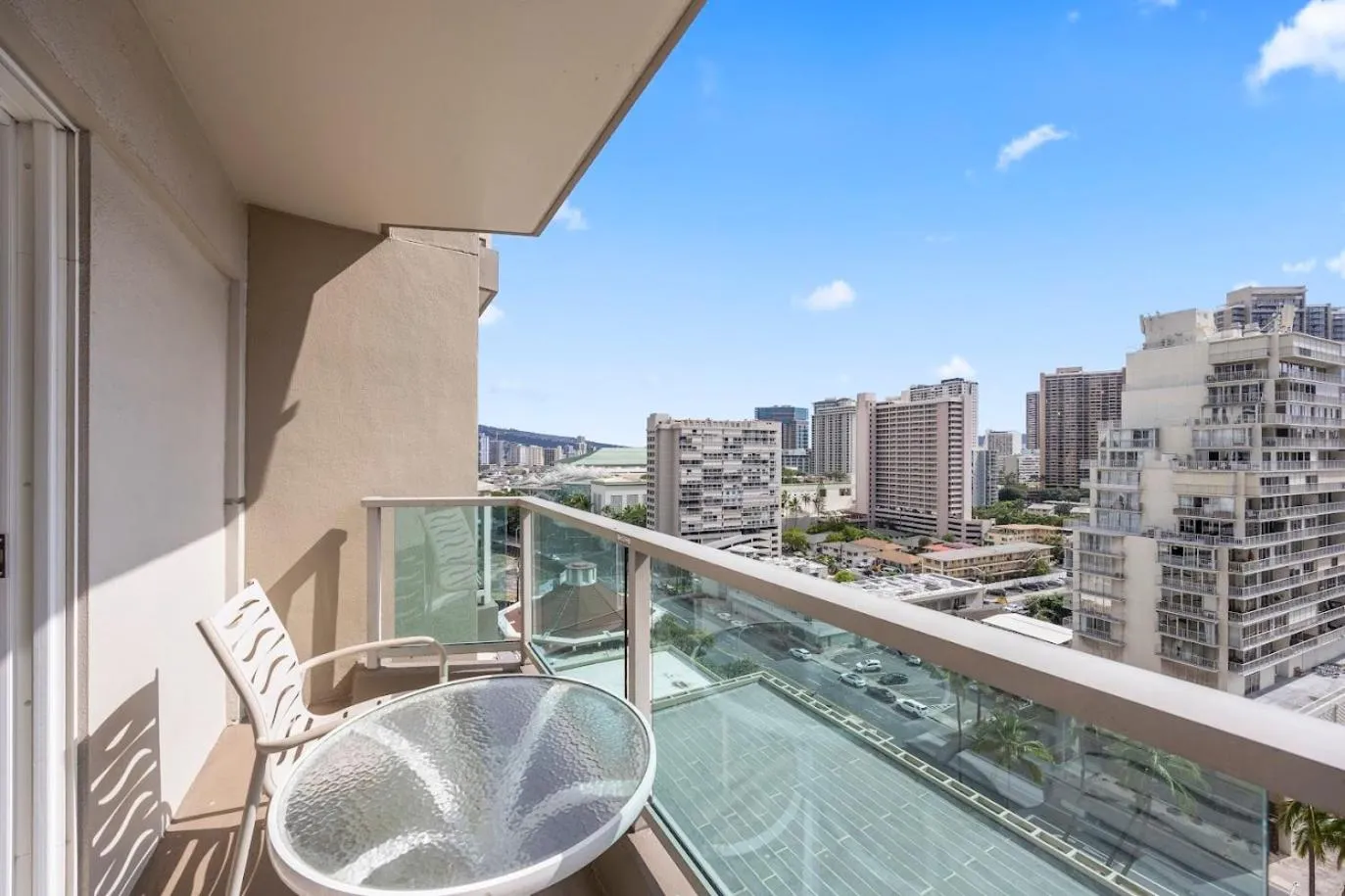 Ala Moana Hotel _ Ocean view with balcony