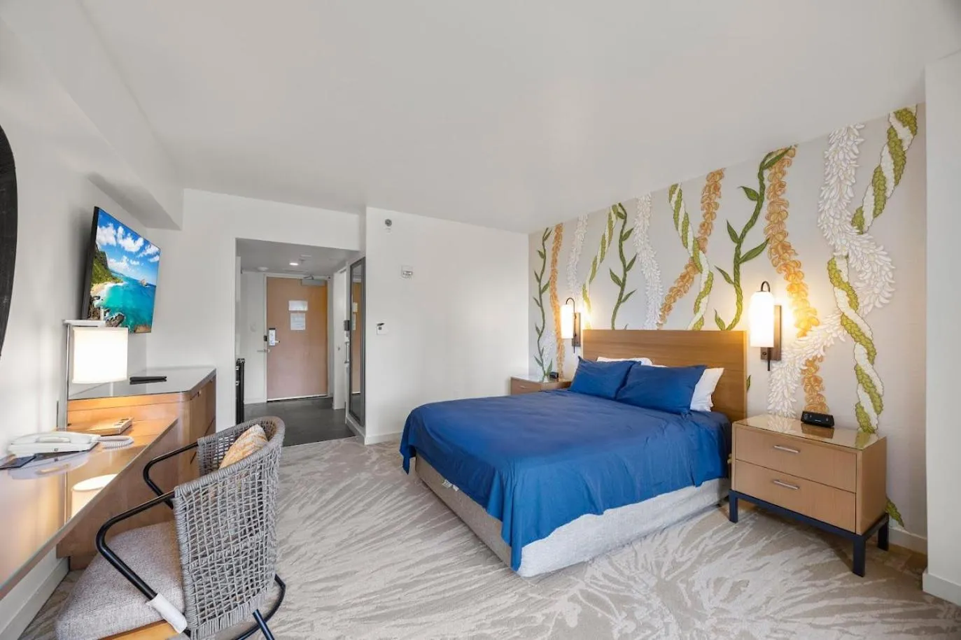 Bed in Ala Moana Hotel _ Ocean view with balcony