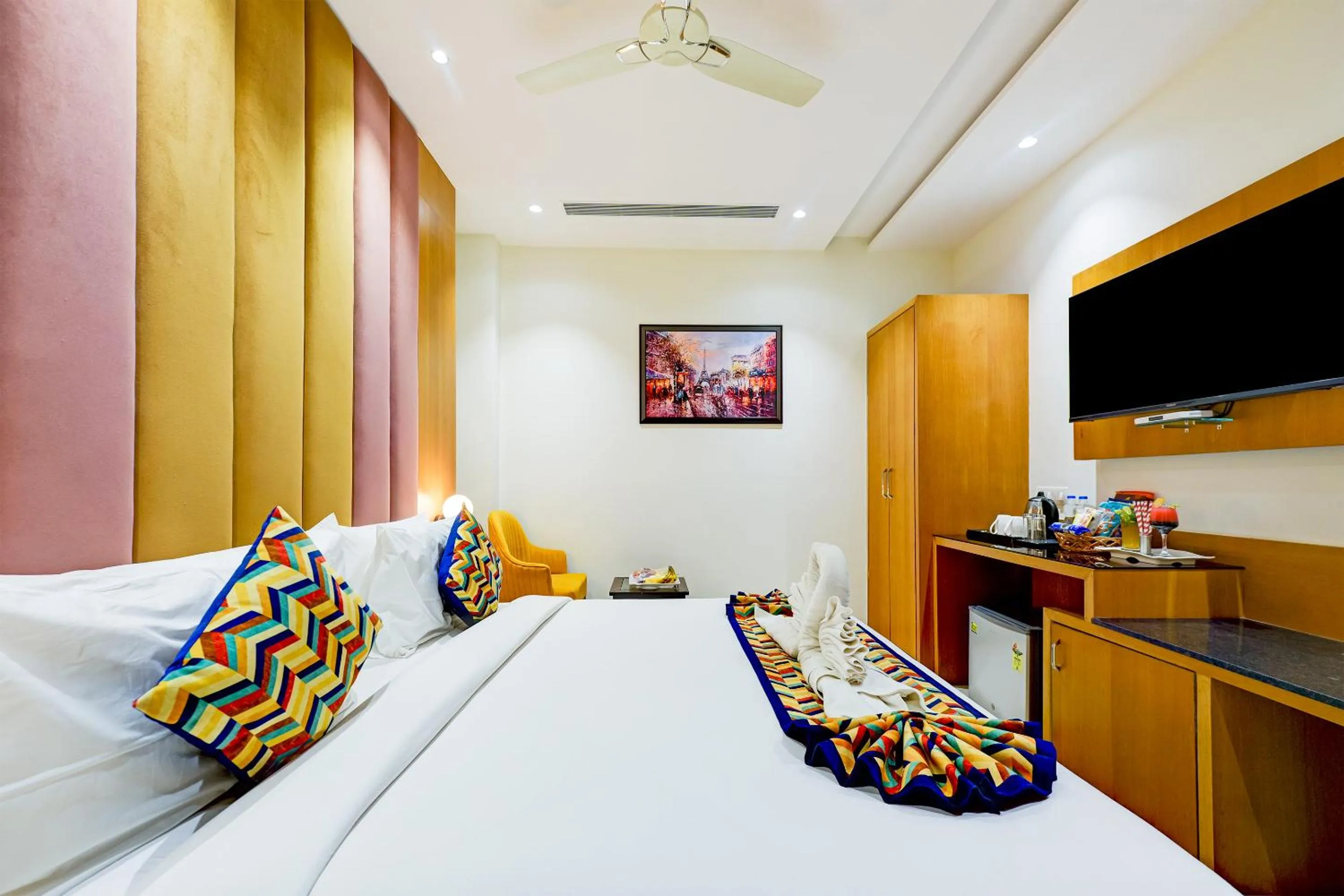 Bed in Classio Royale By iO Hotels Near Golden Temple