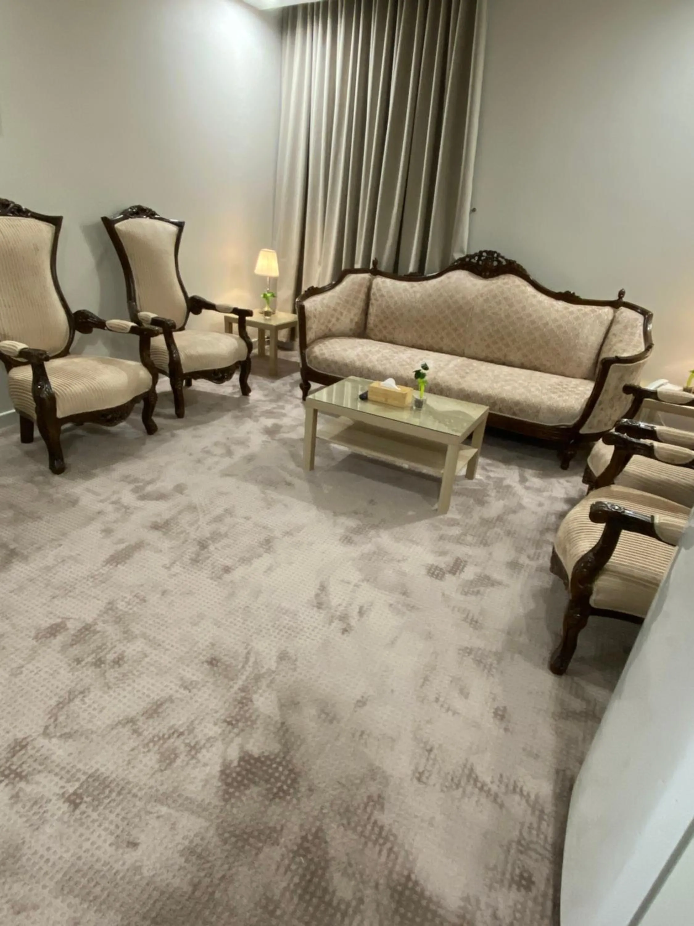 Living room in جلنار الشرق للشقق المخدومة