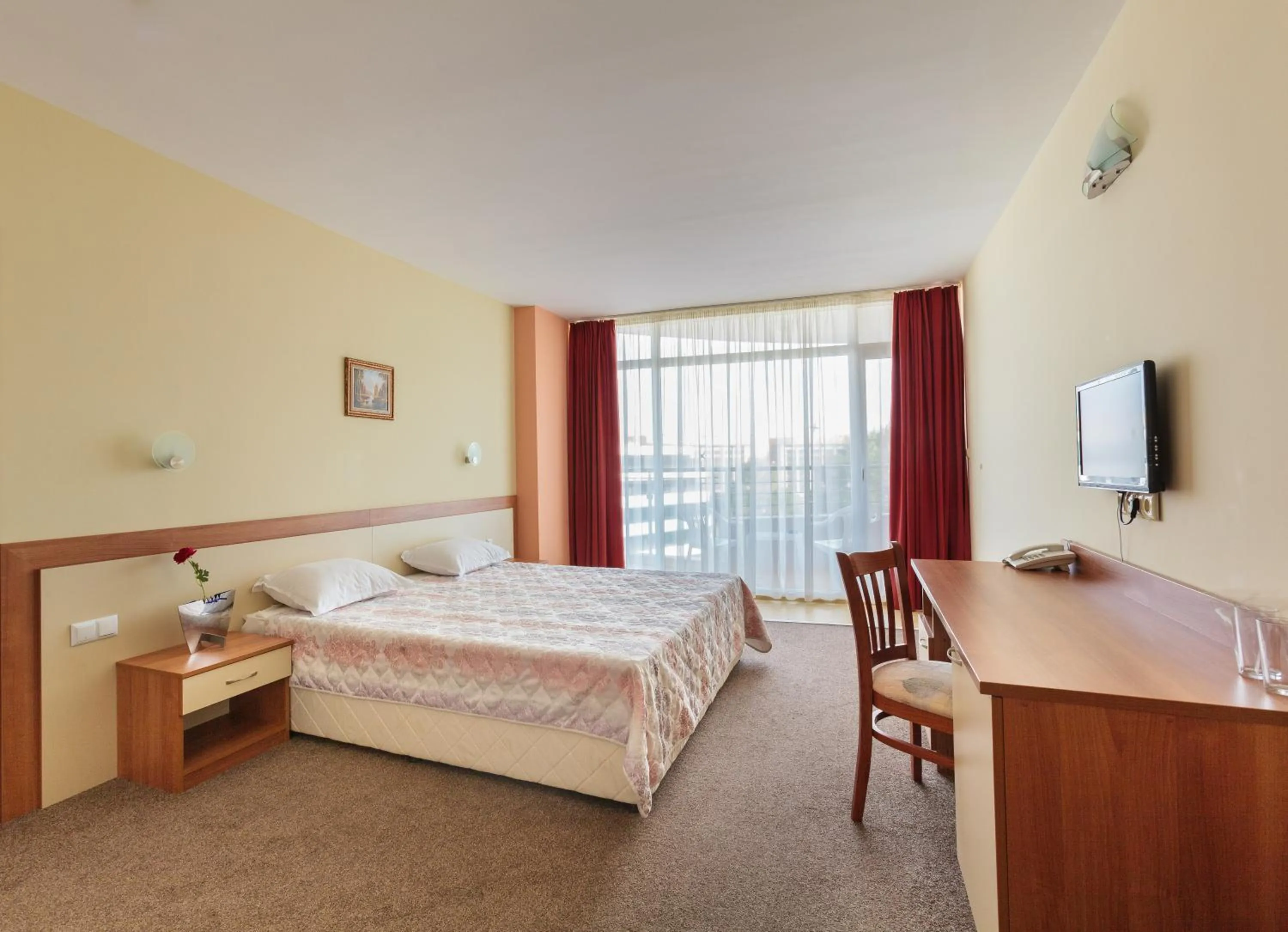 Photo of the whole room, Bed in Hotel RIAGOR - ALL INCLUSIVE