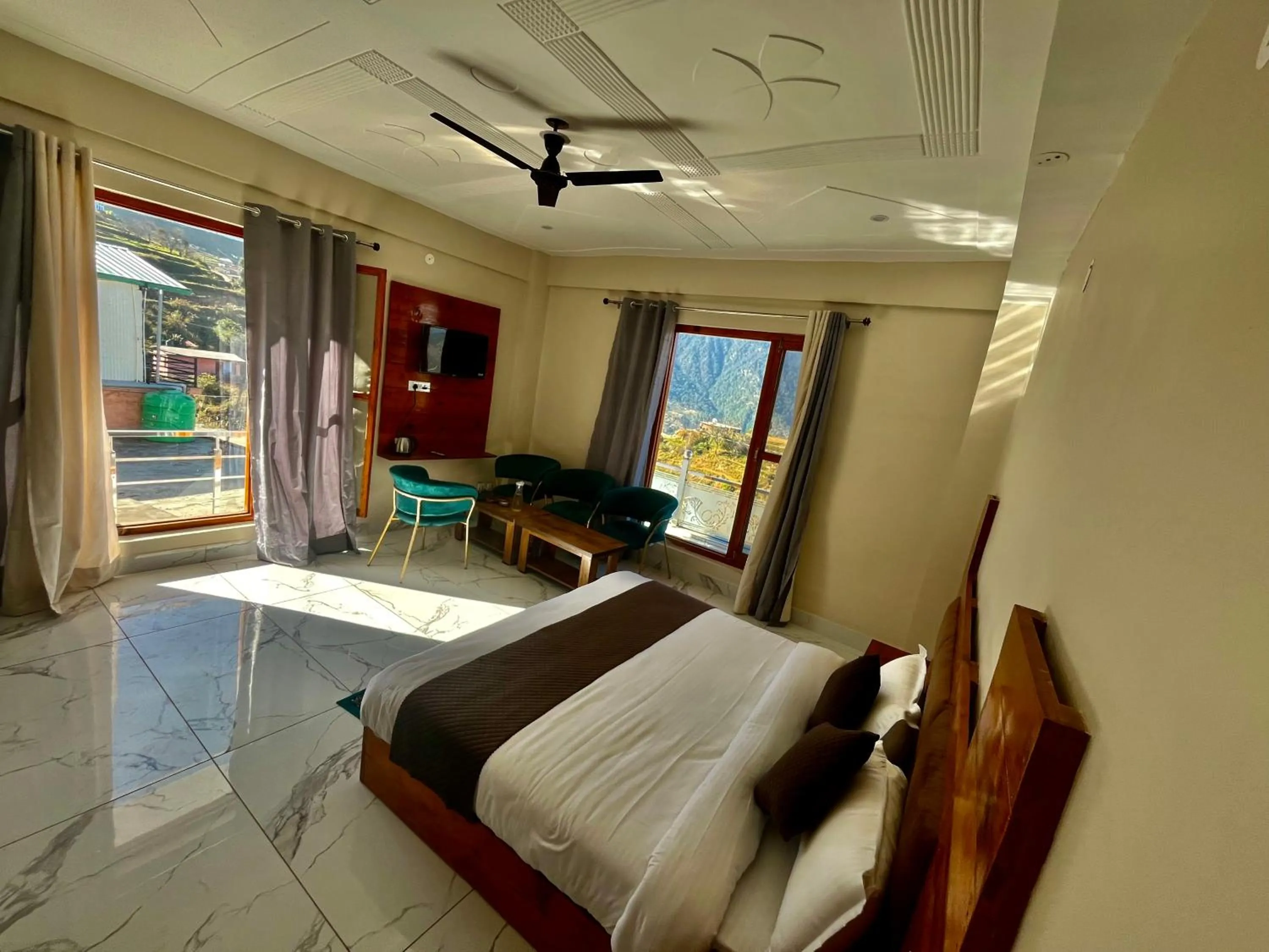 Bed in Himalayan Hill Top Resort
