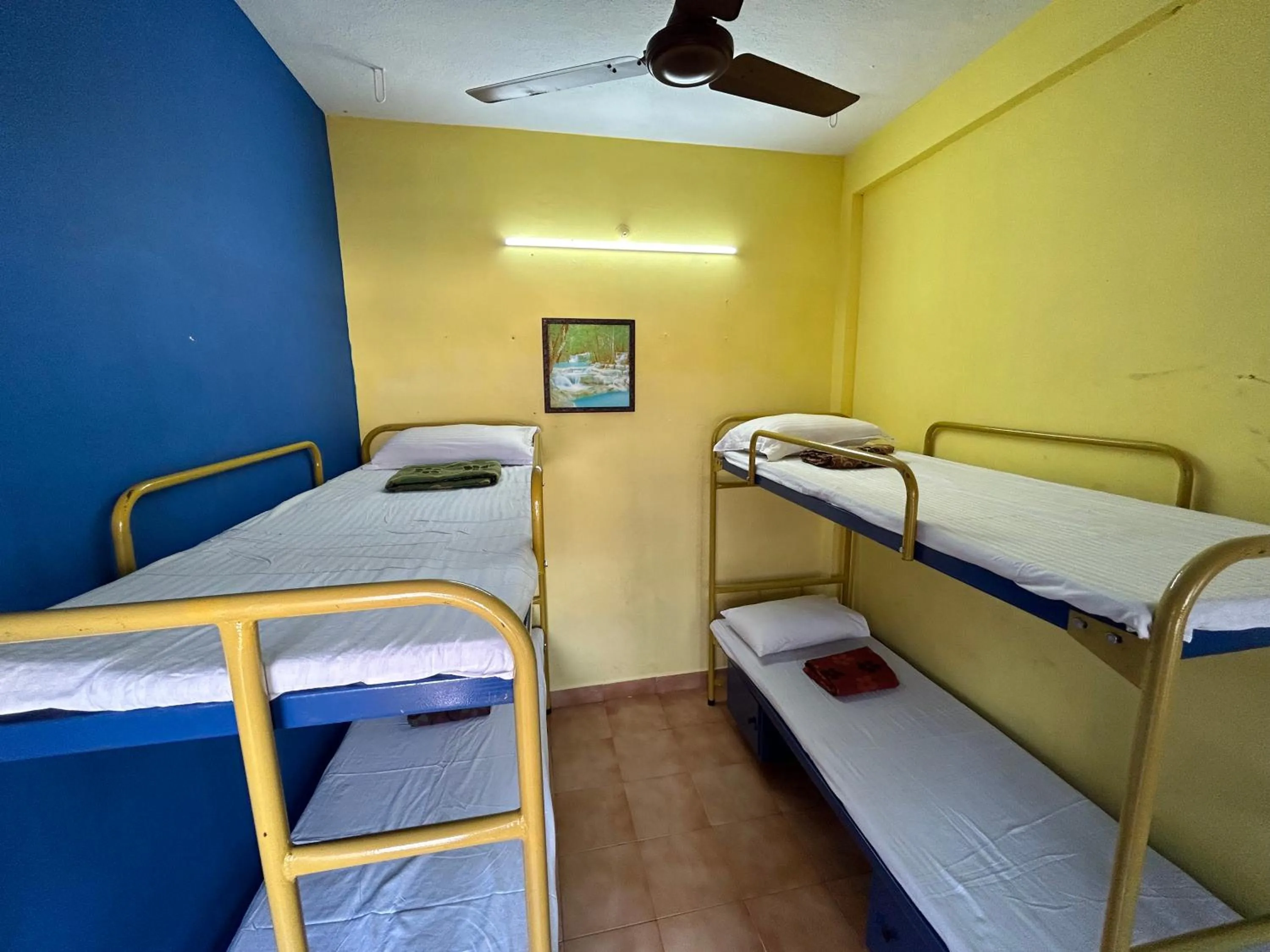 Bedroom, Bed in The Kaya Backpackers Rooms Srirangam