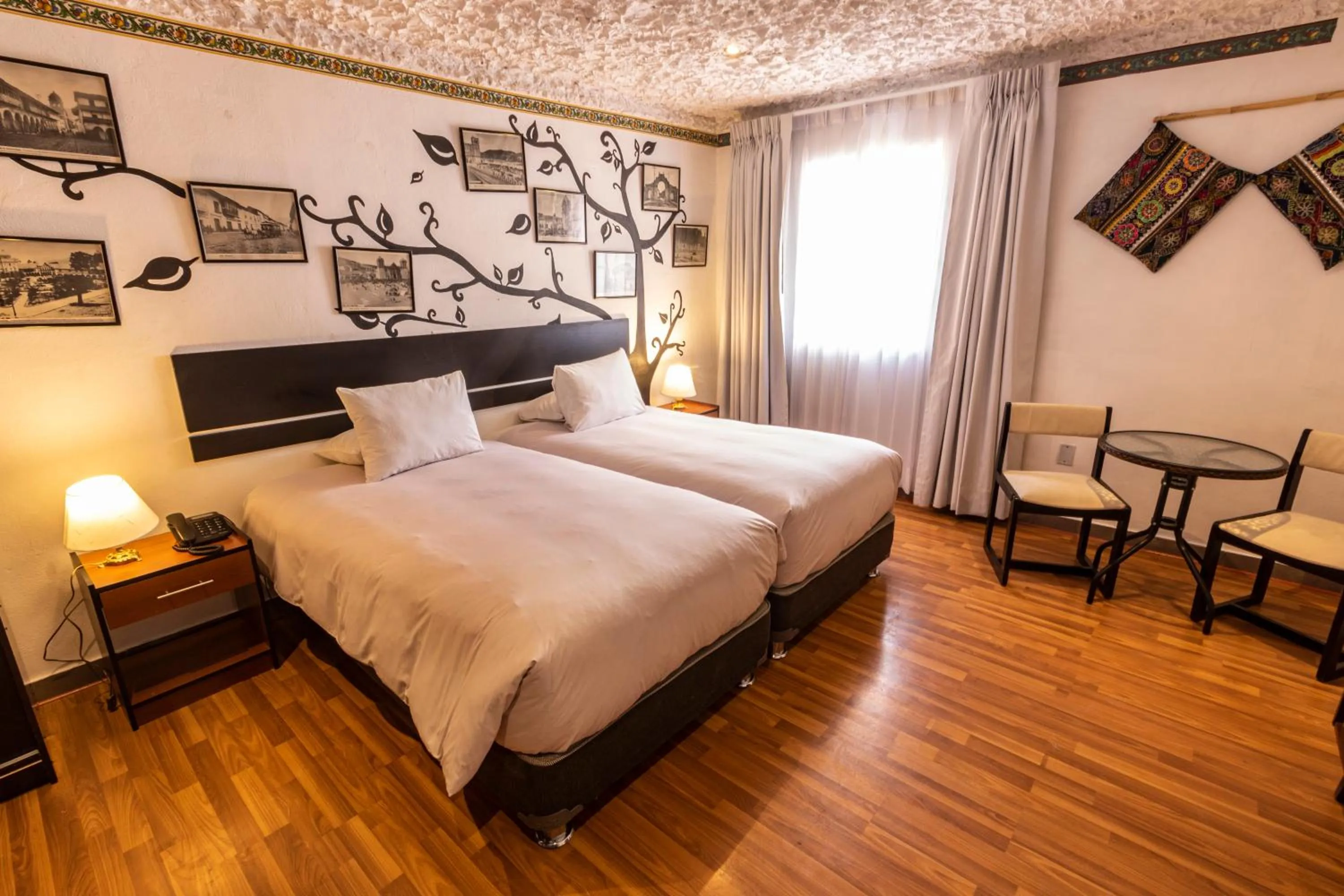 Photo of the whole room in La Casona de Rimacpampa