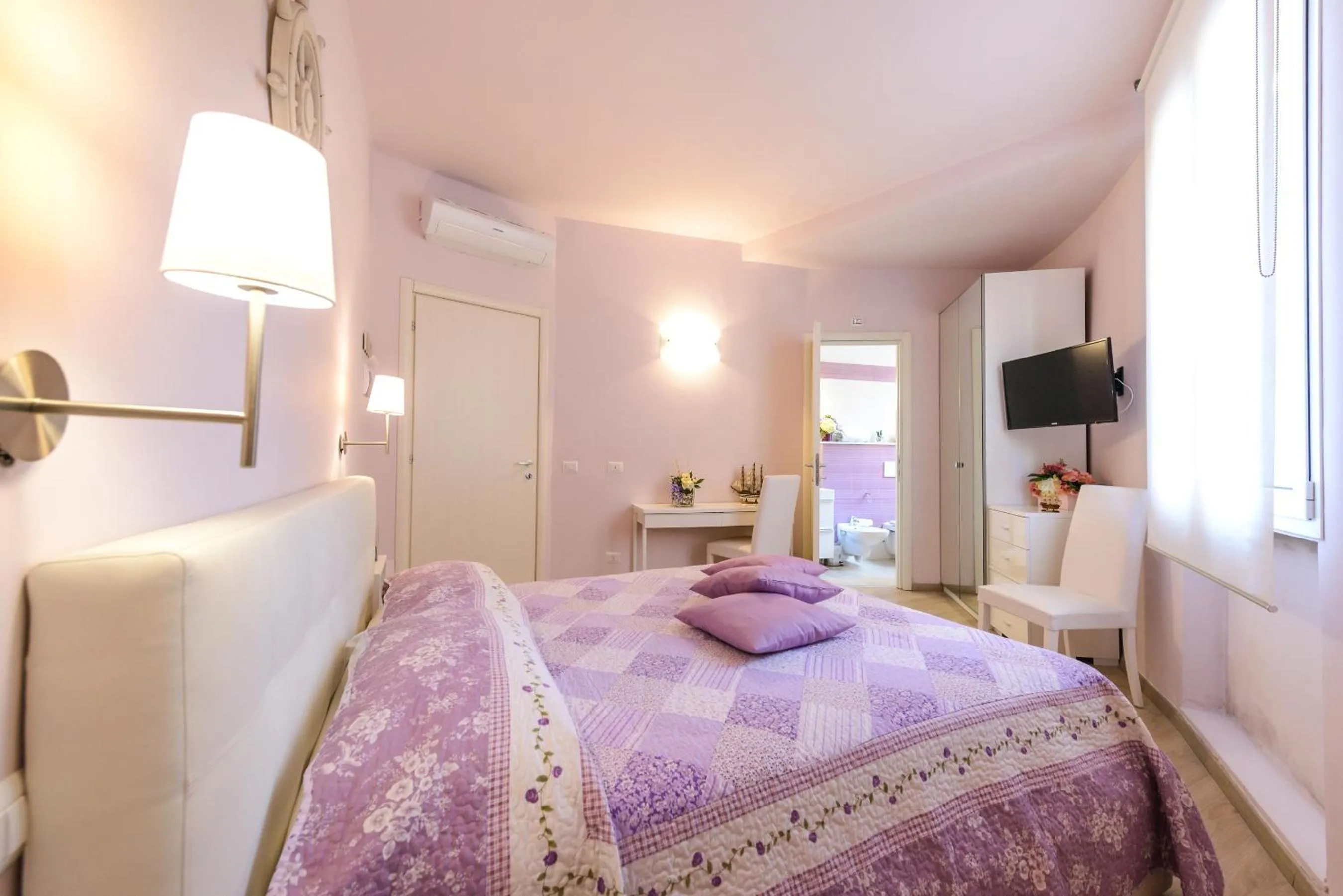 Photo of the whole room, Bed in Il Timone