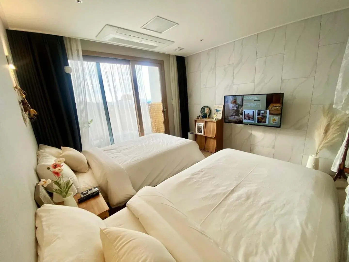 Twin Room in Morning Madrid Twin Room in Morning Madrid