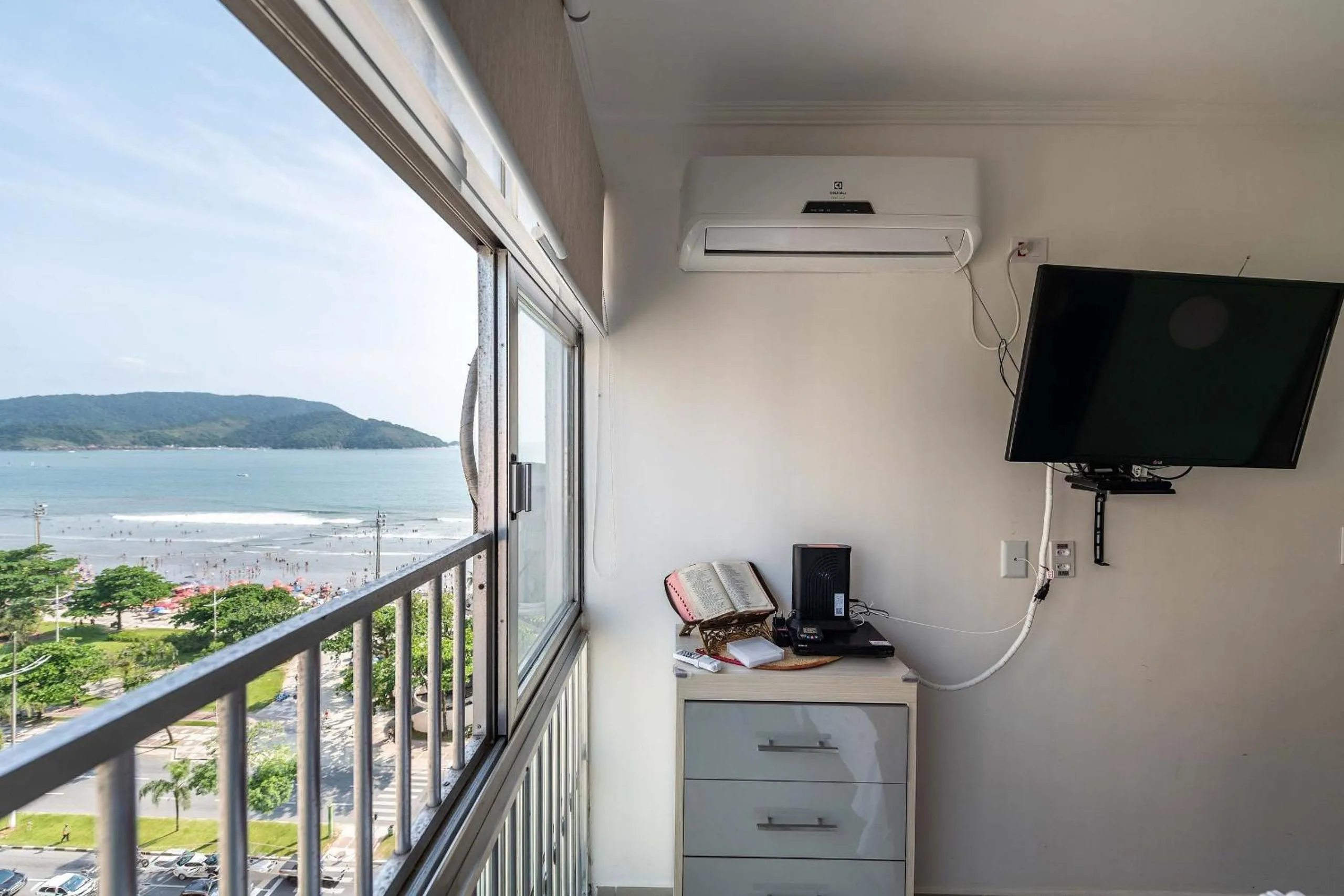 TV and multimedia in Ed Marli Santos