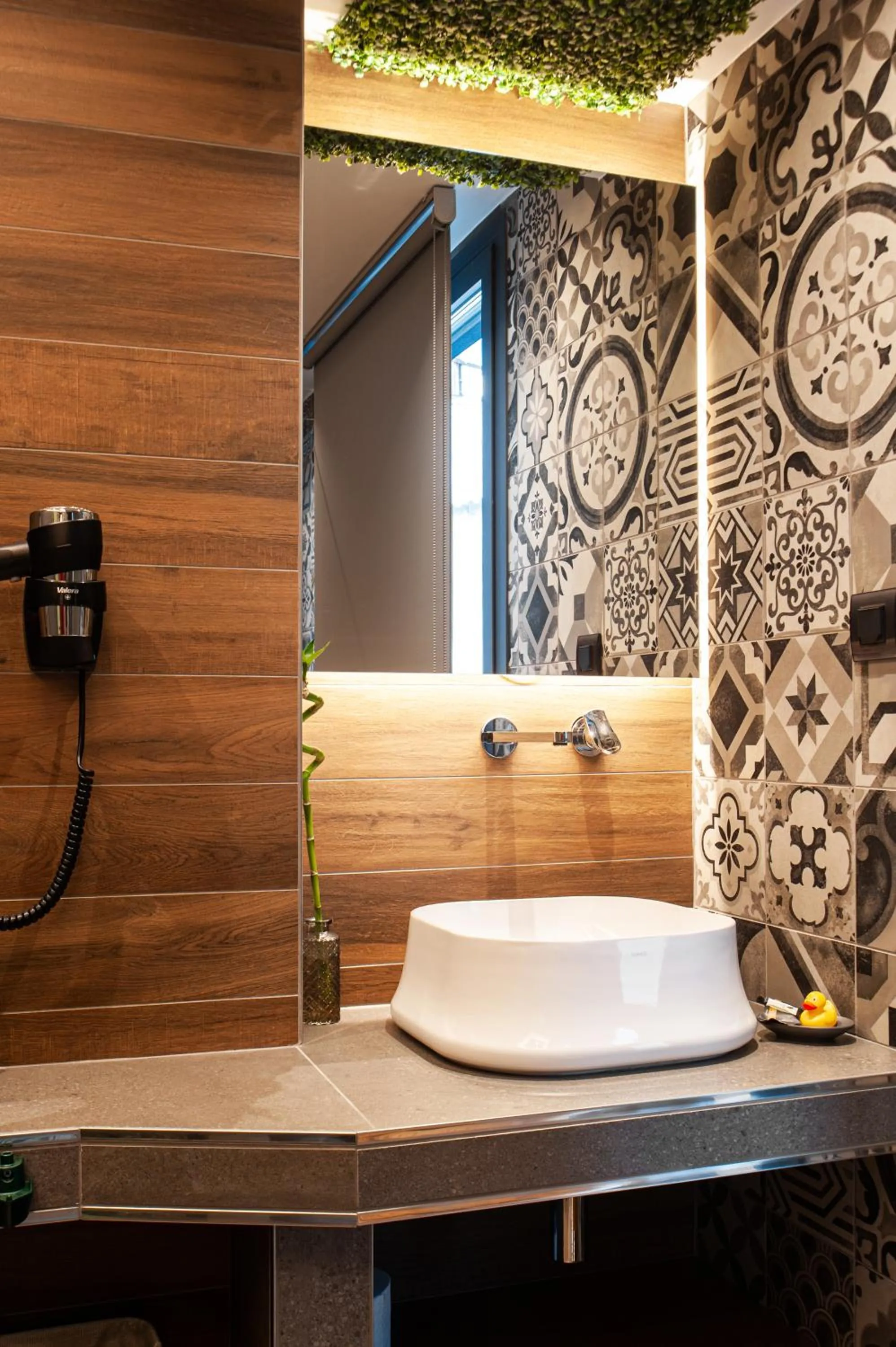 Shower in SIGMA Suites Hotel