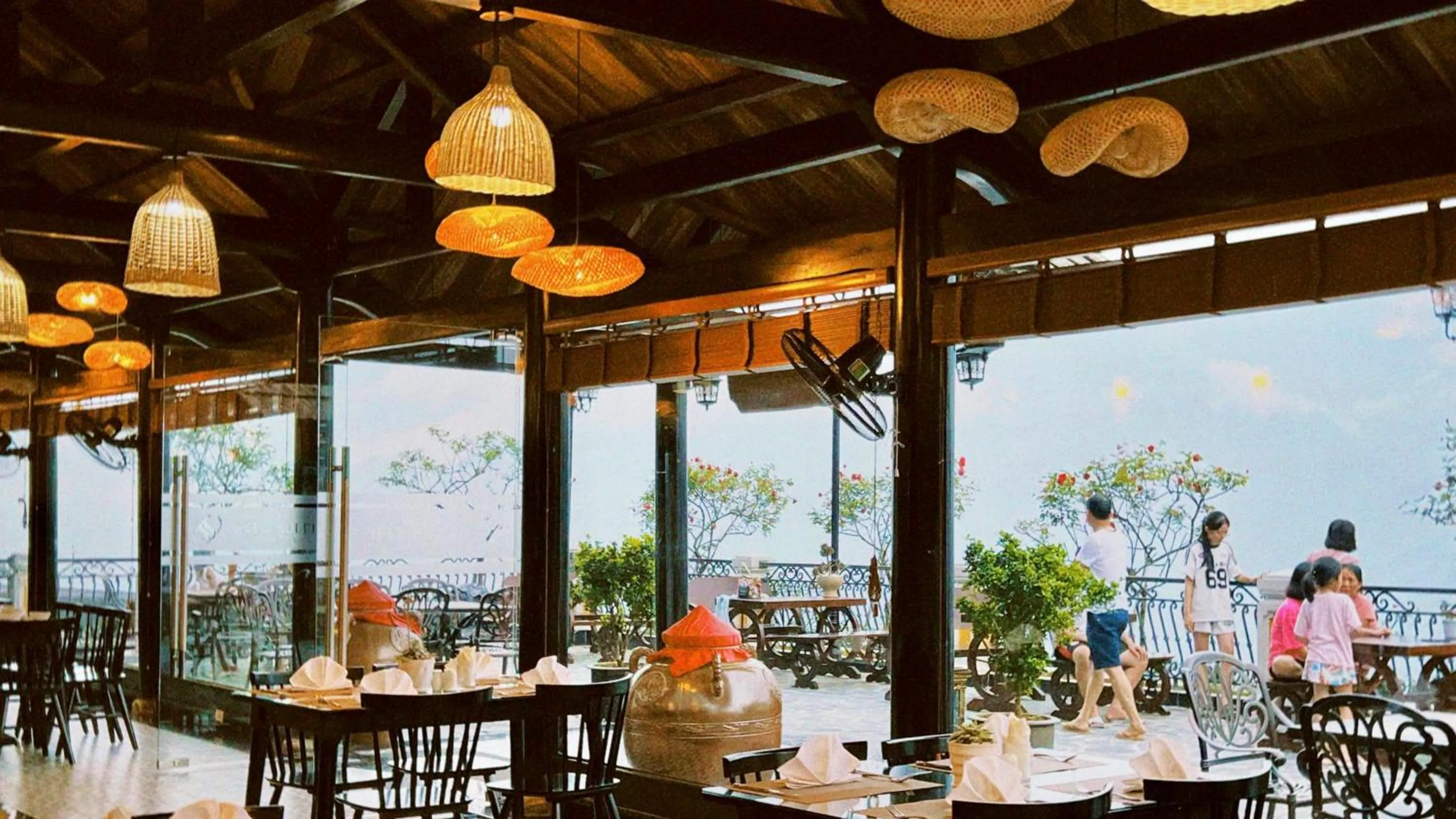 Restaurant/places to eat in Sapa Soleil Hotel