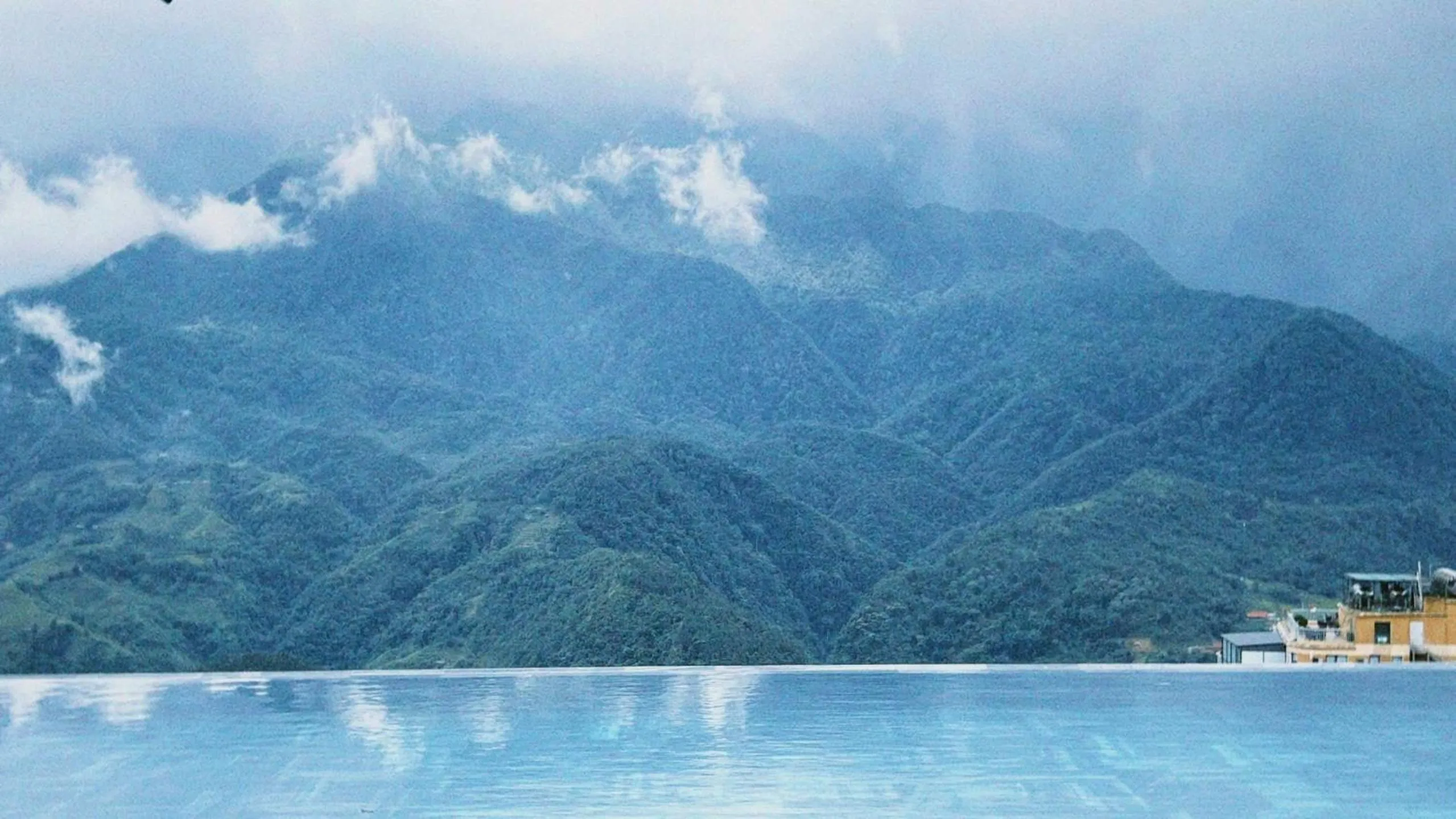 Swimming pool in Sapa Soleil Hotel