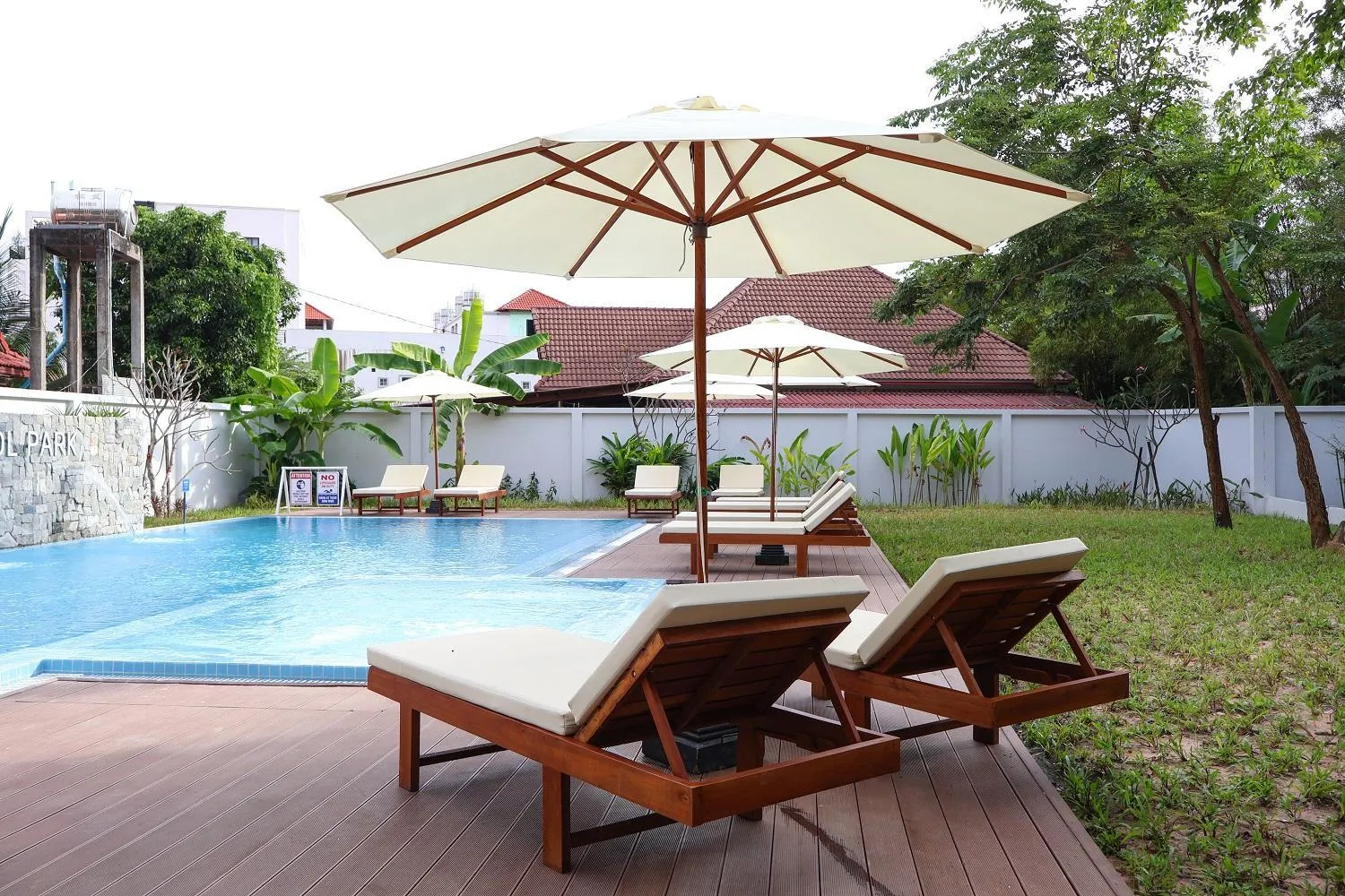 Swimming pool in Dara Express Inn by Angkor Green Gardens