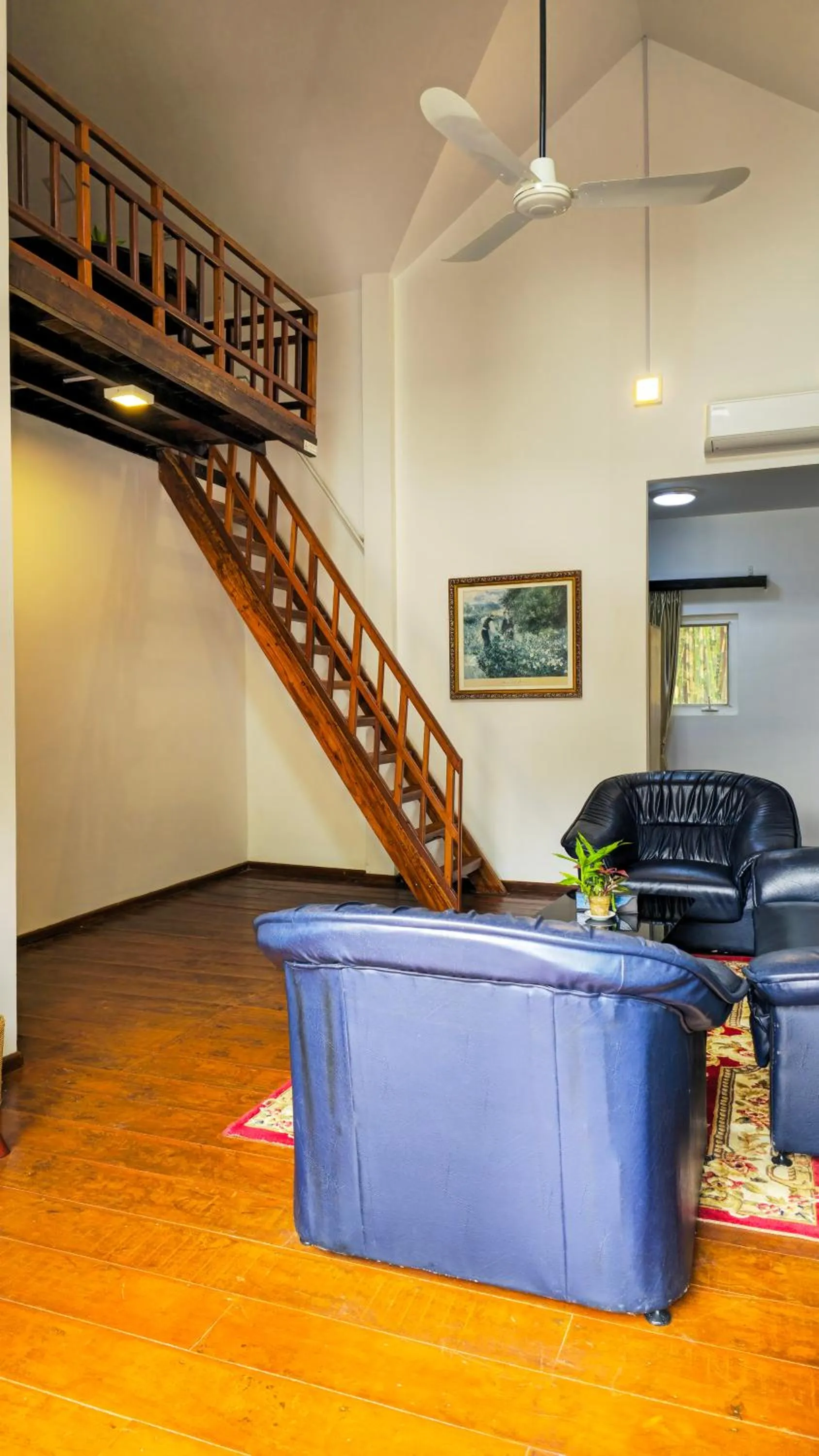 Living room in Dara Express Inn by Angkor Green Gardens