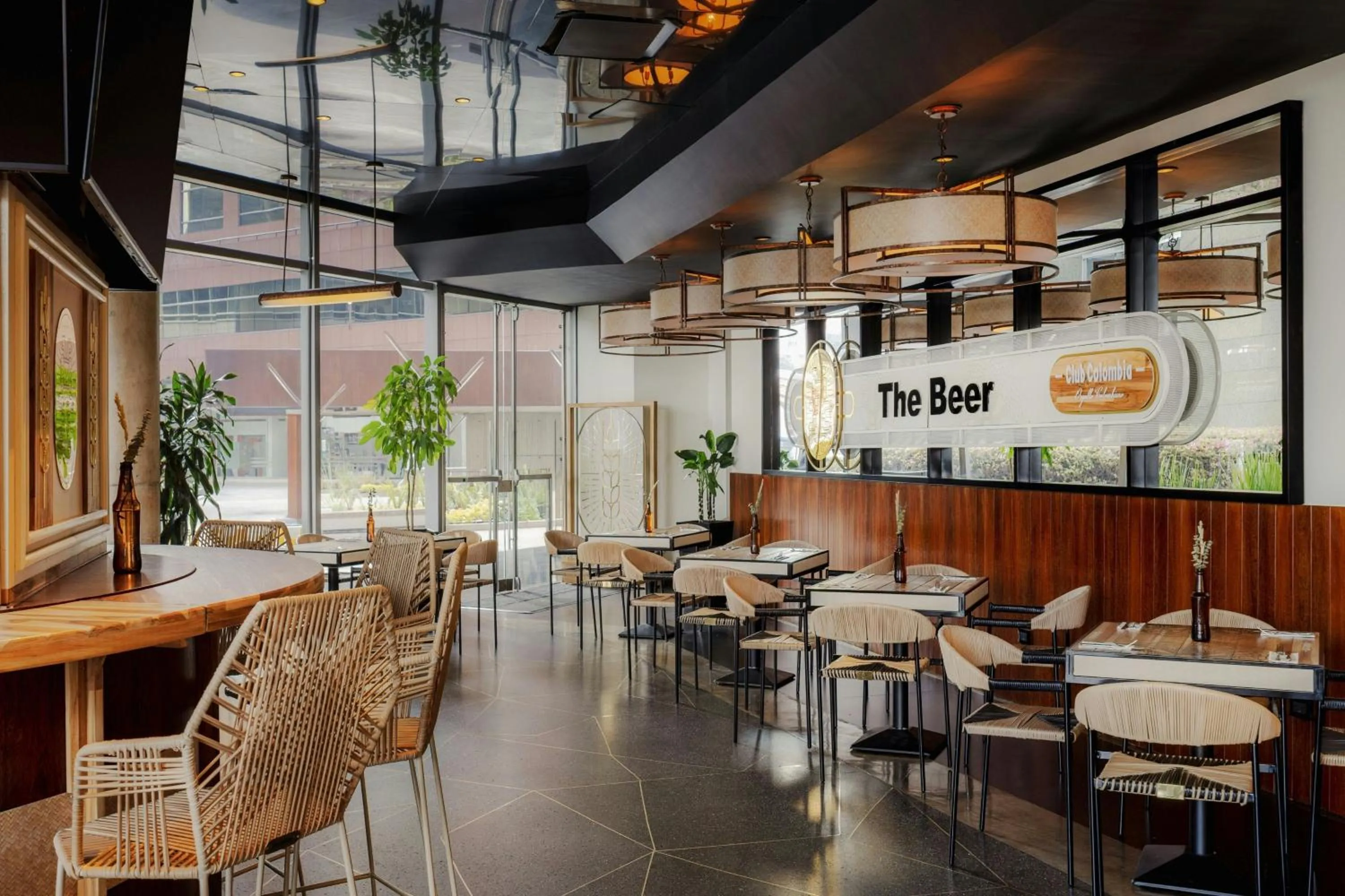 Lounge or bar in W Bogota