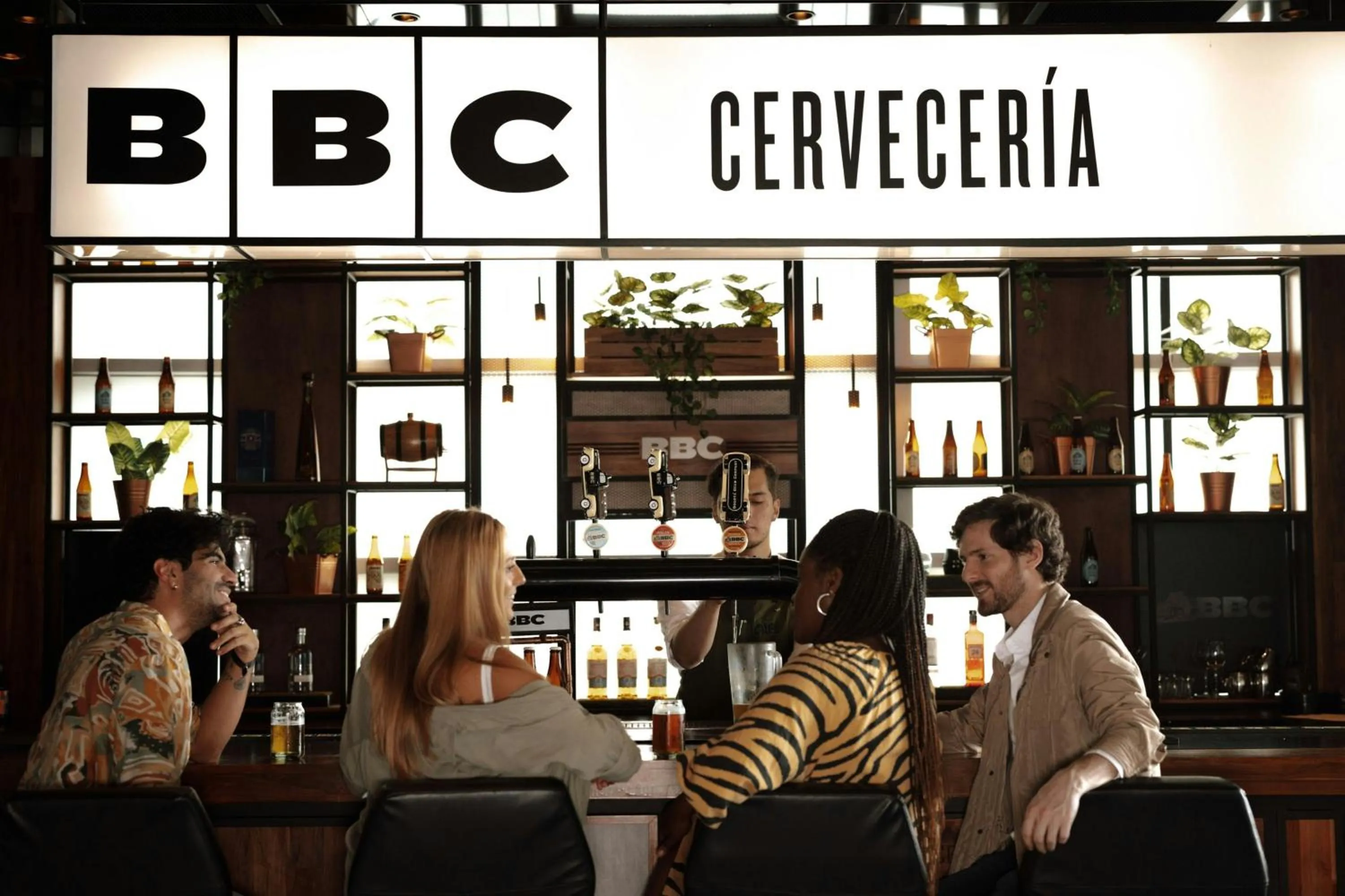 Lounge or bar in W Bogota