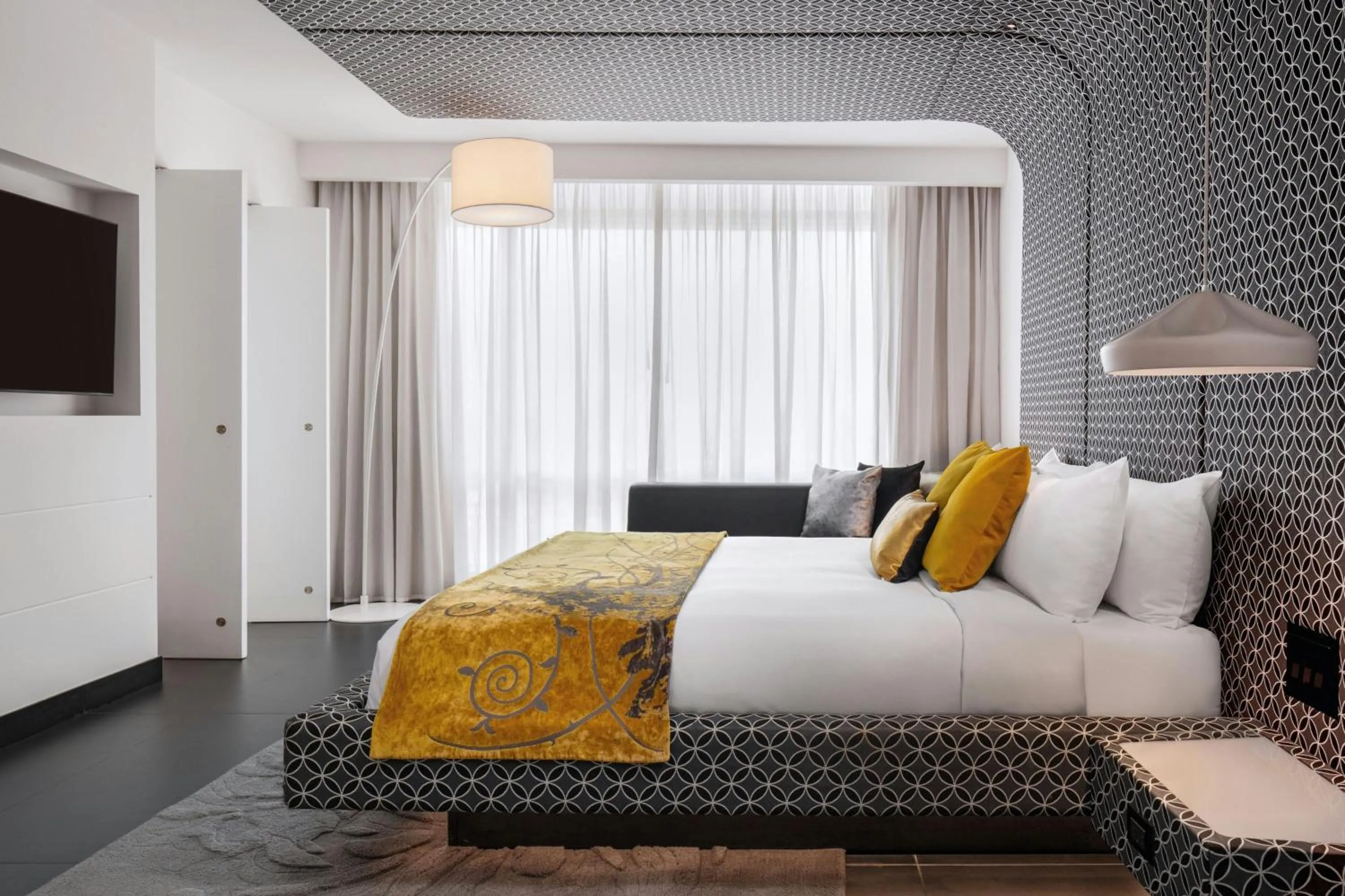 Photo of the whole room, Bed in W Bogota