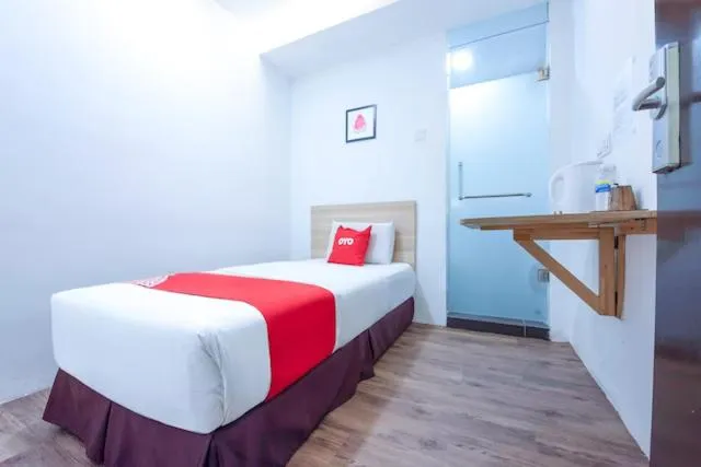 Bed in NORTH CITY HOTEL