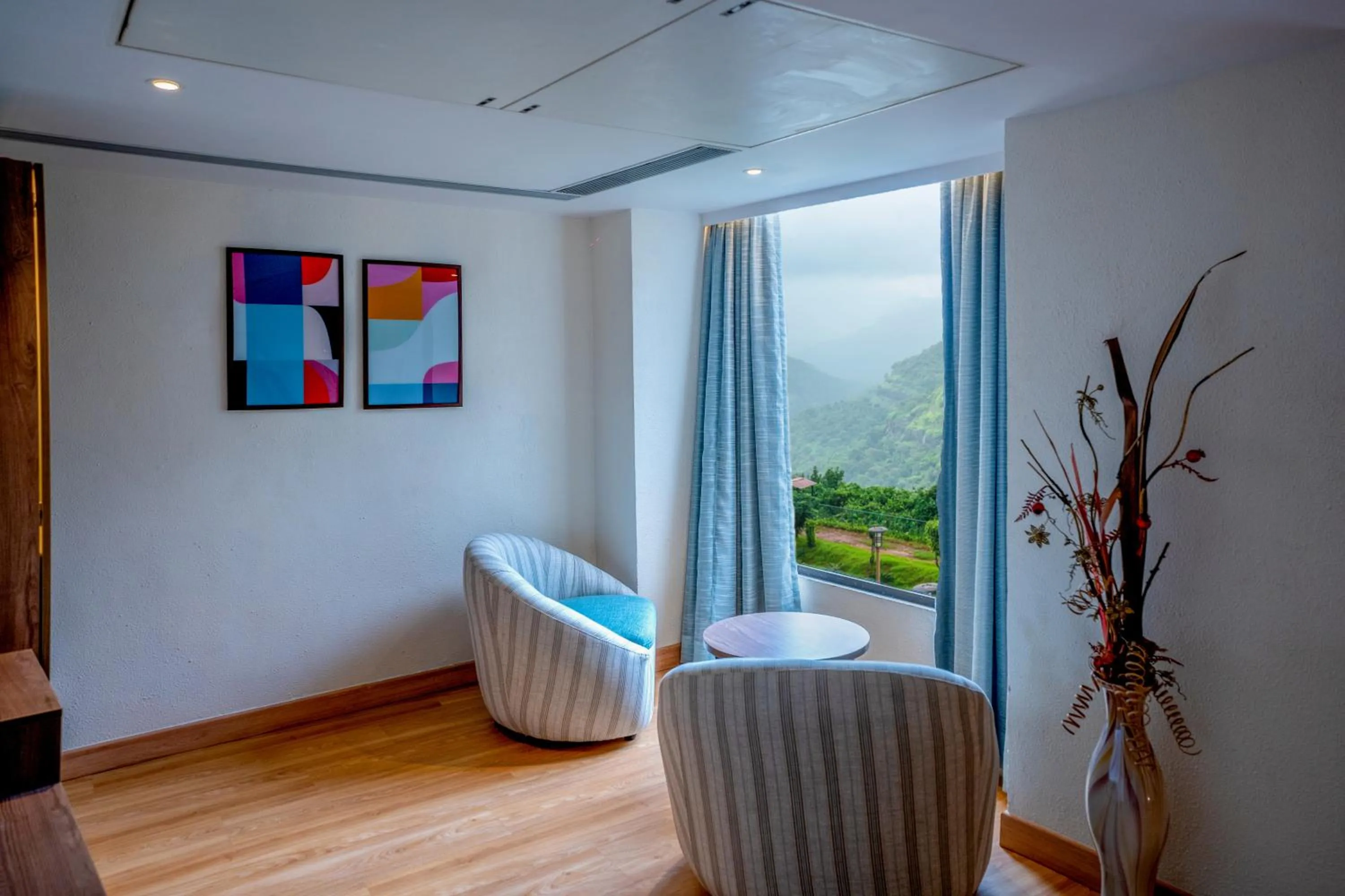 Living room in Ikshana Resort and Spa, Khandala