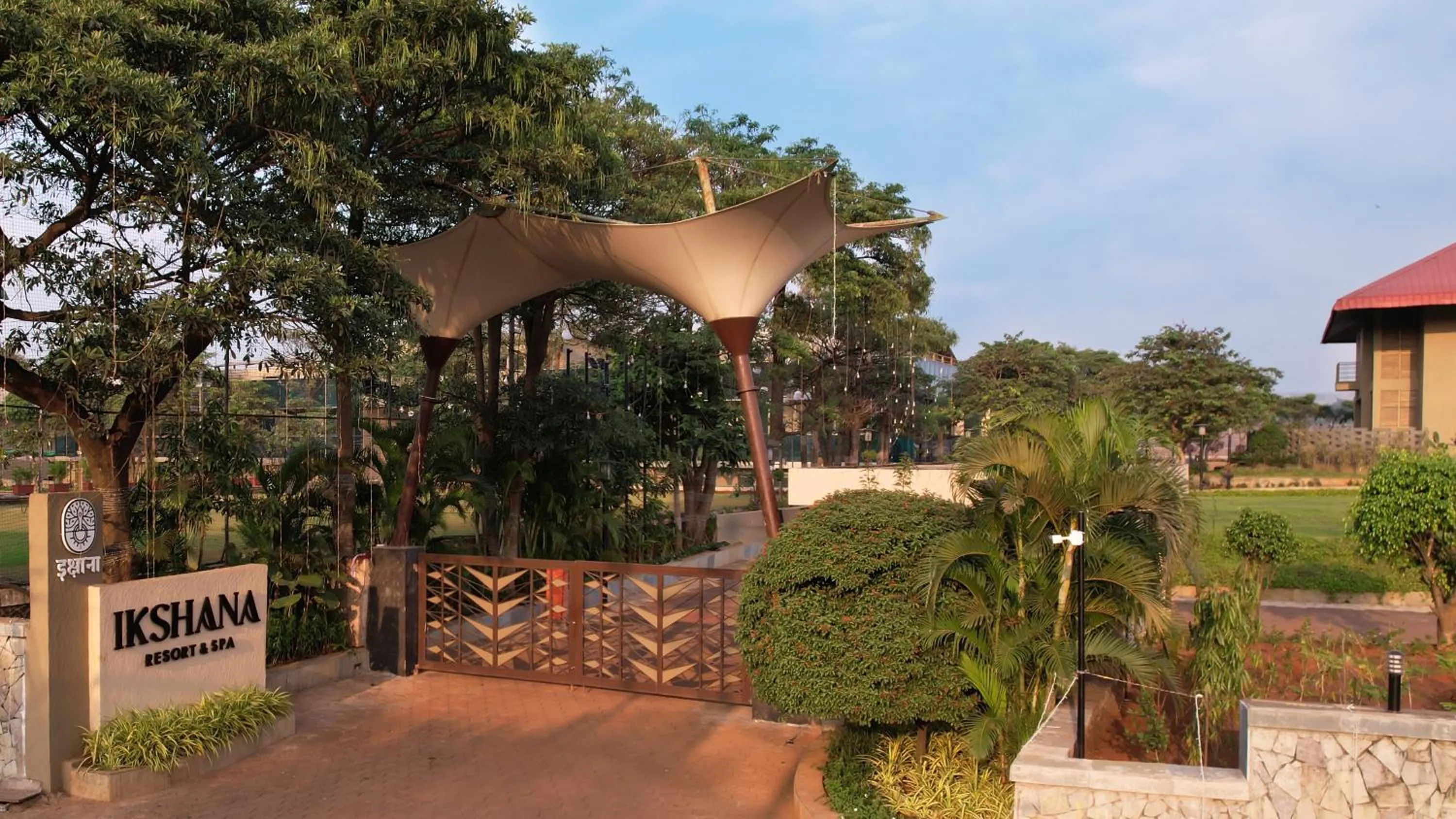Facade/entrance in Ikshana Resort and Spa, Khandala