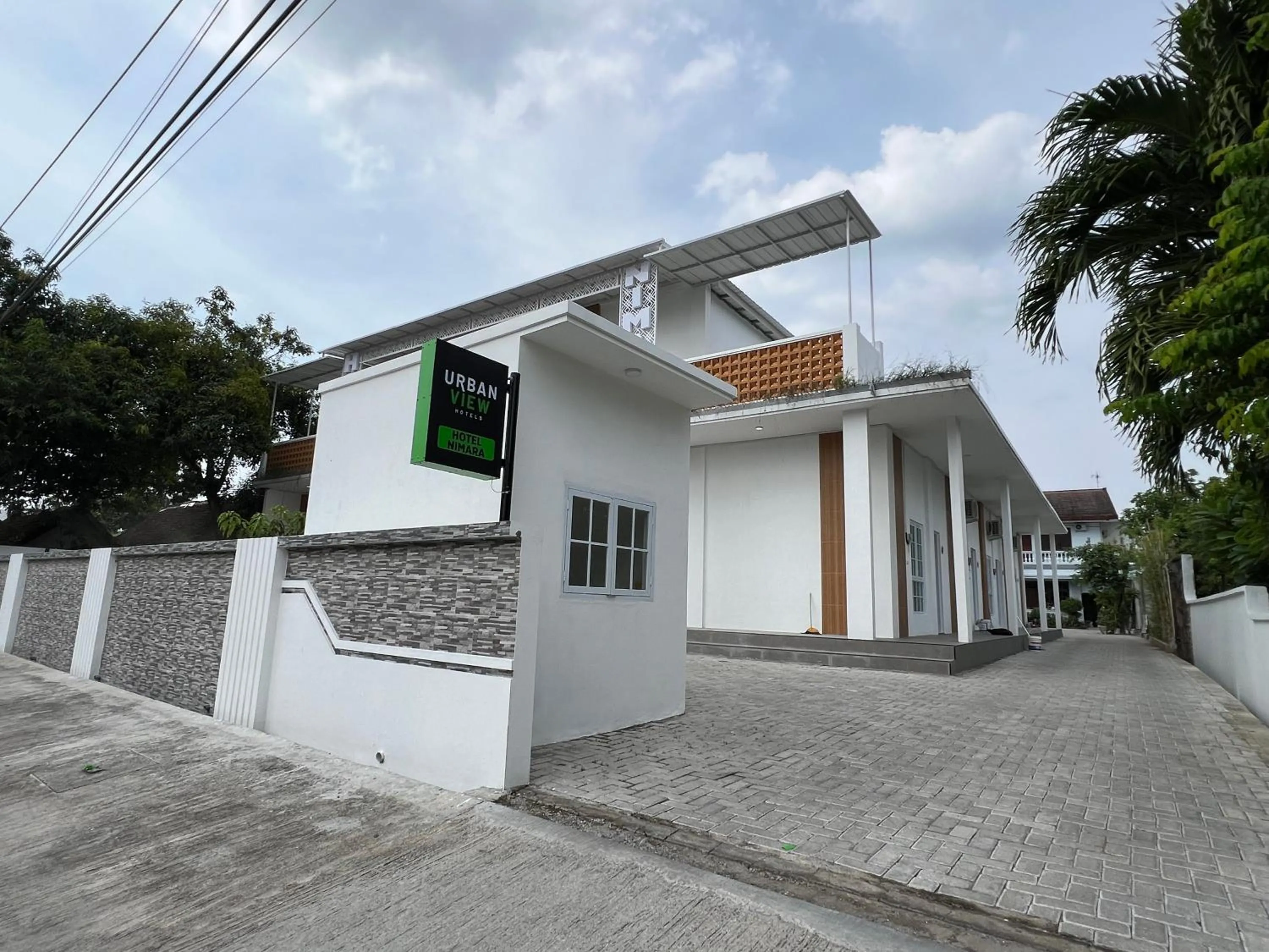 Property building in Urbanview Hotel Nimara Ngawi by RedDoorz
