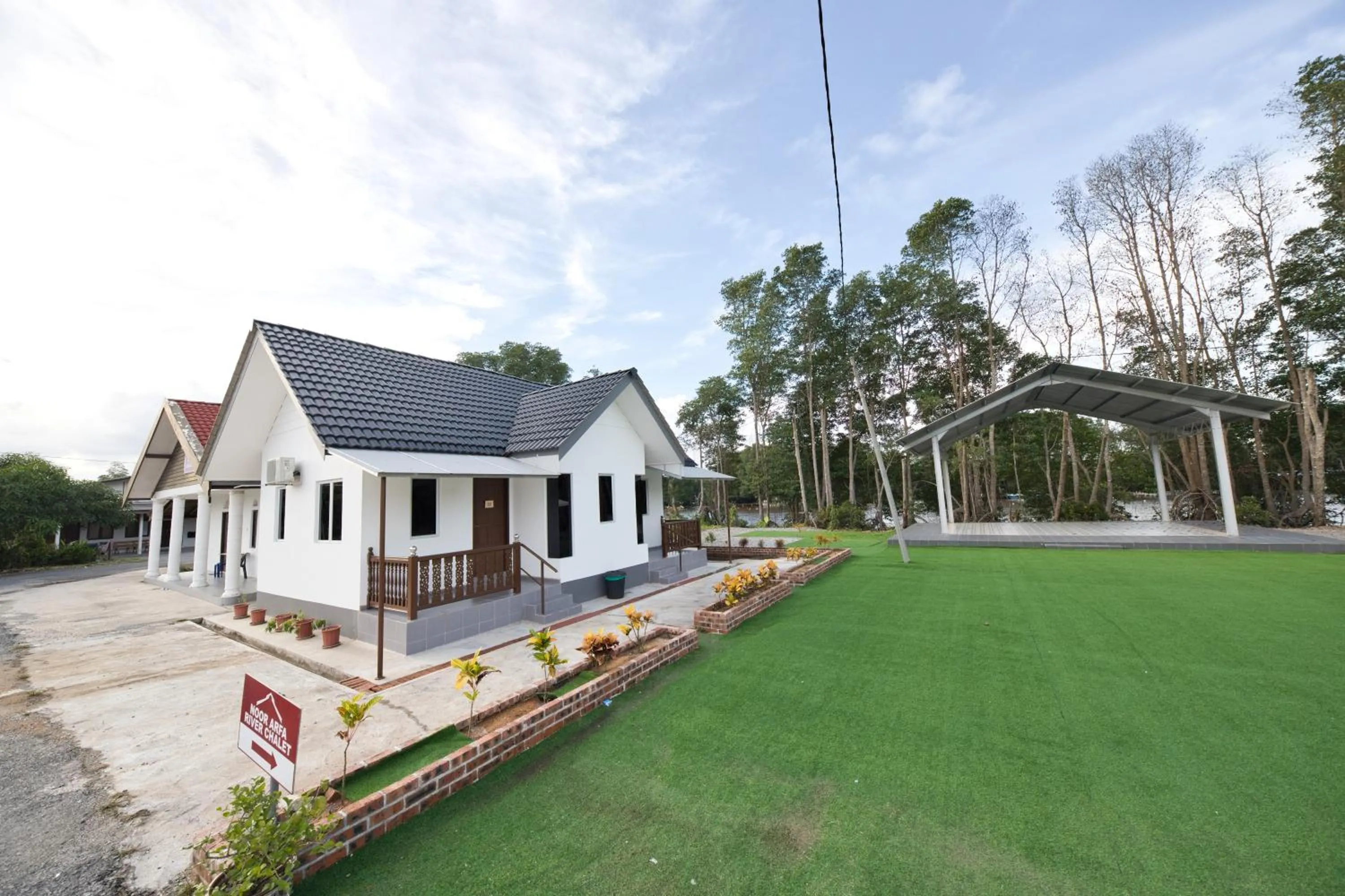 Facade/entrance in Hotel O Noor Arfa River Chalet