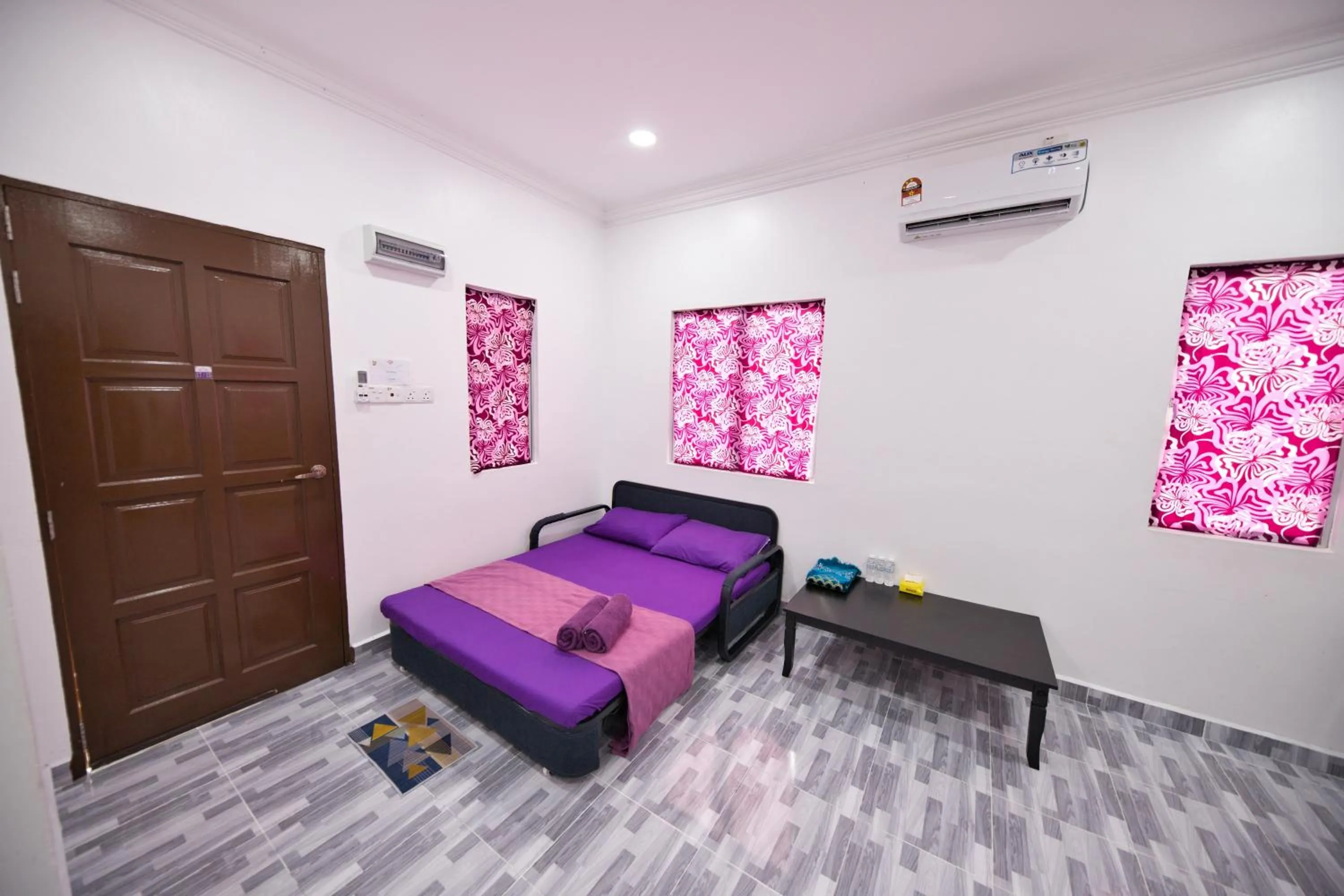 Bedroom in Hotel O Noor Arfa River Chalet