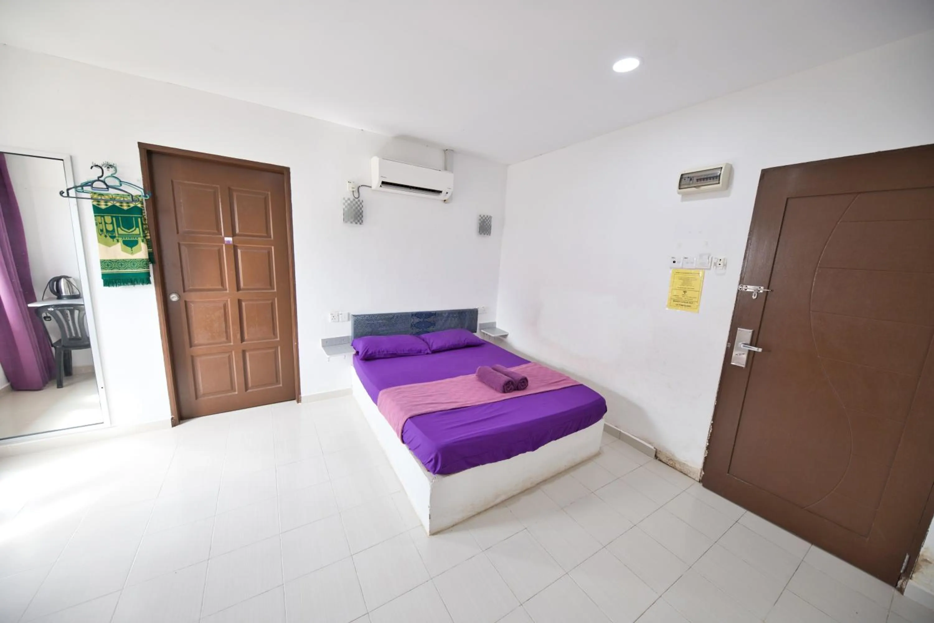 Bedroom in Hotel O Noor Arfa River Chalet