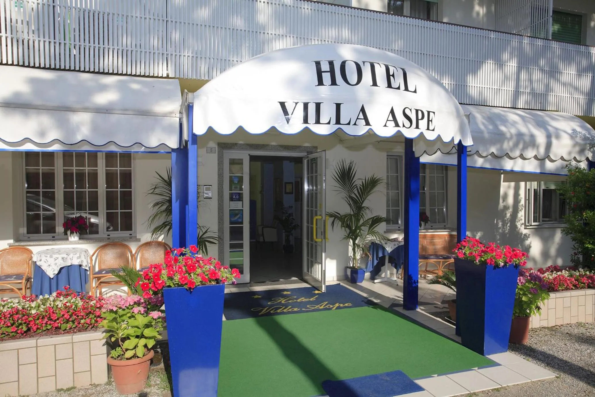 Facade/entrance in Hotel Aspe