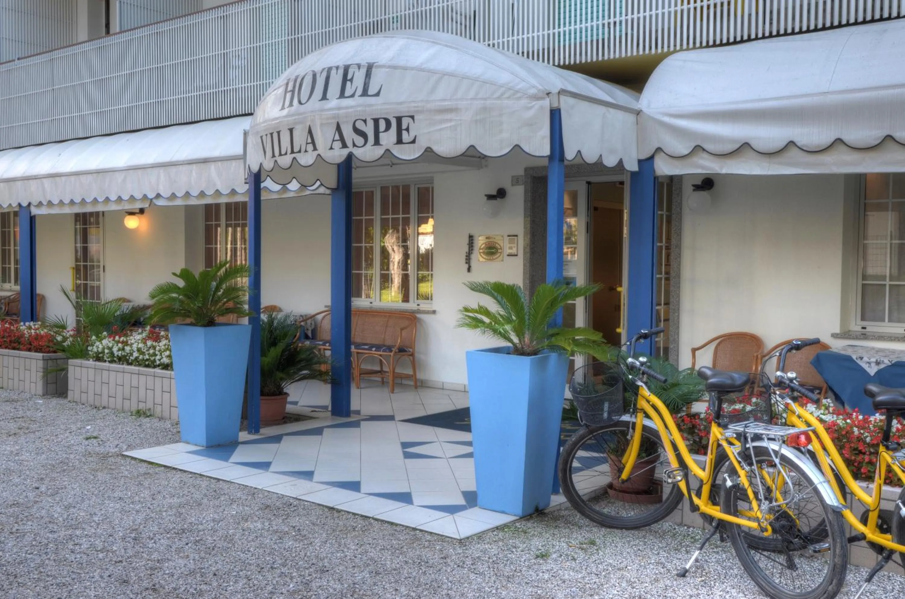 Facade/entrance in Hotel Aspe